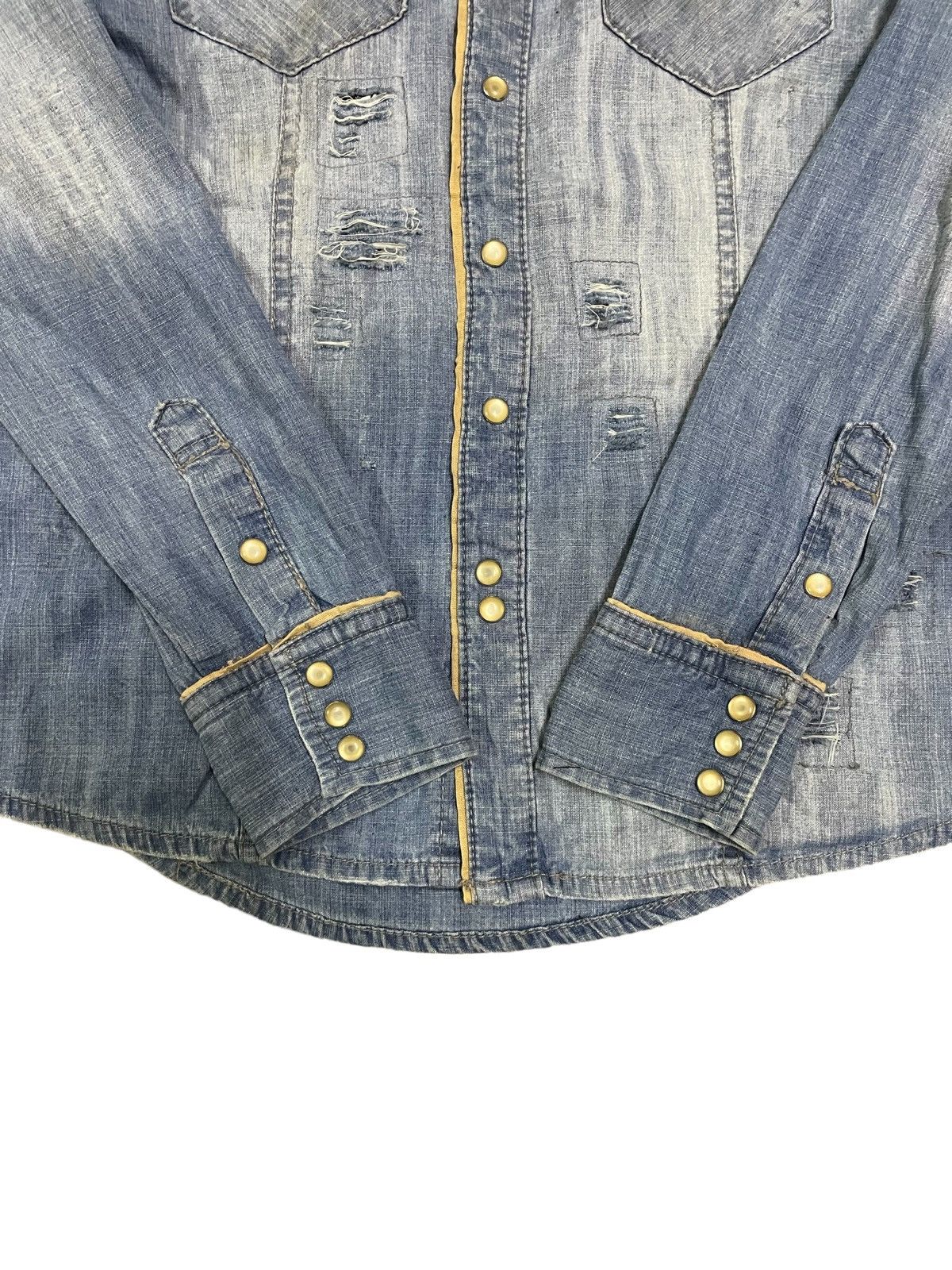 Japanese Brand Japanese Brand Skull Patches Ripped Denim Western Shirt Size S / US 4 / IT 40 - 5 Thumbnail