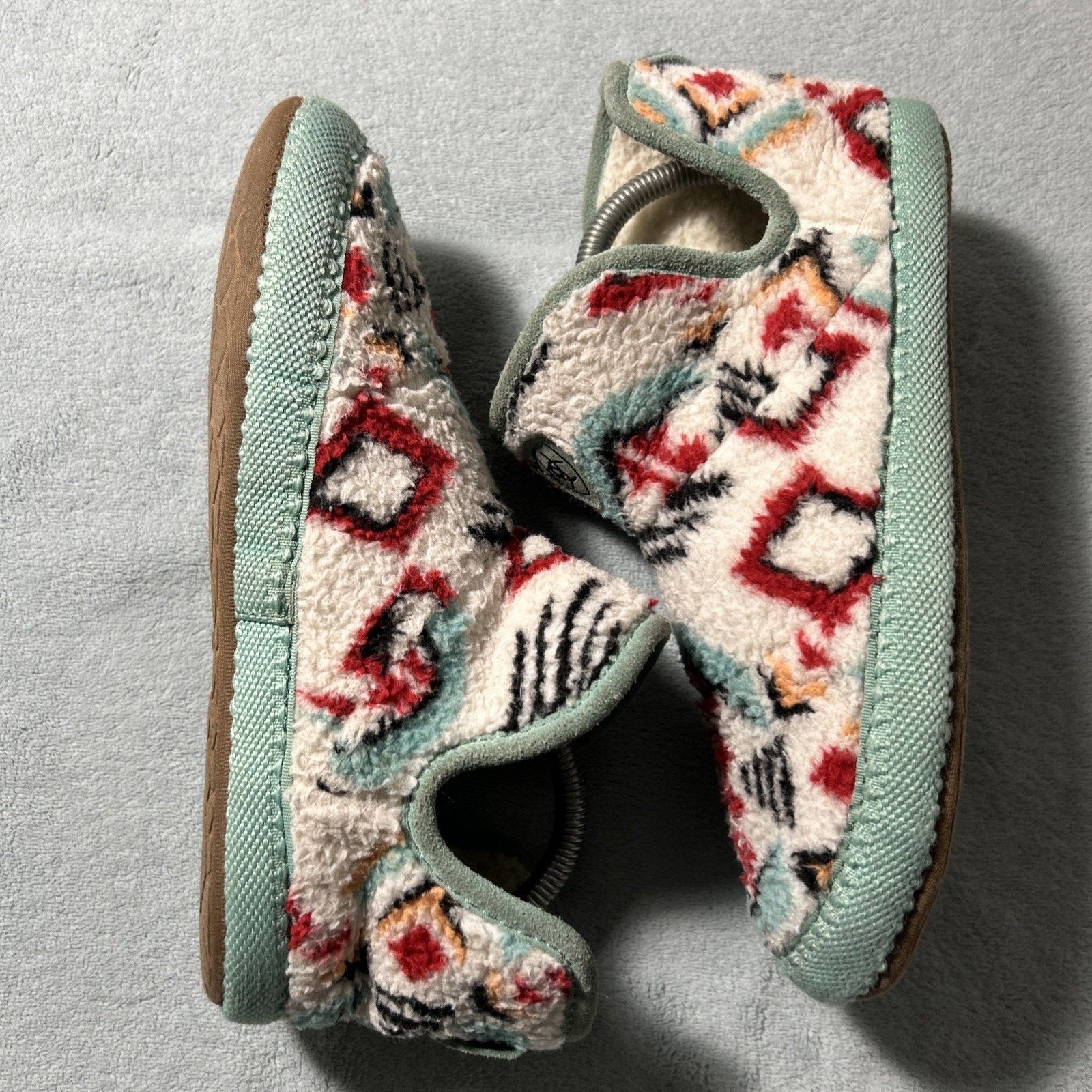 Ariat ARIAT Indian Aztec Women’s Small 6.5-7 Bootie Slipper Sherpa Size US 8 / IT 38 - 4 Thumbnail