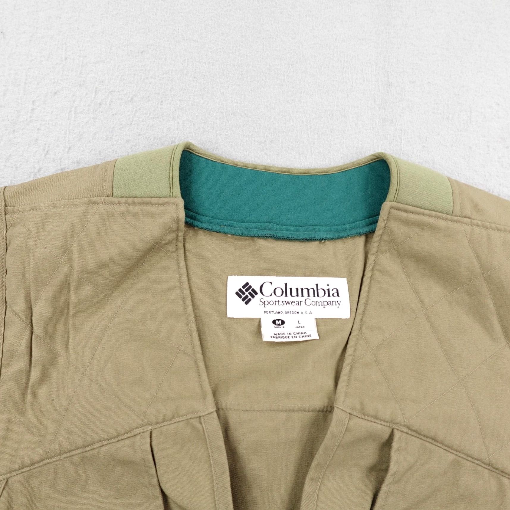 Vintage VINTAGE Columbia Vest Mens M Beige Tan Full Zip Pockets Hunting Outdoor Quilted - Mens Size US M / EU 48-50 / 2 - 2 Thumbnail