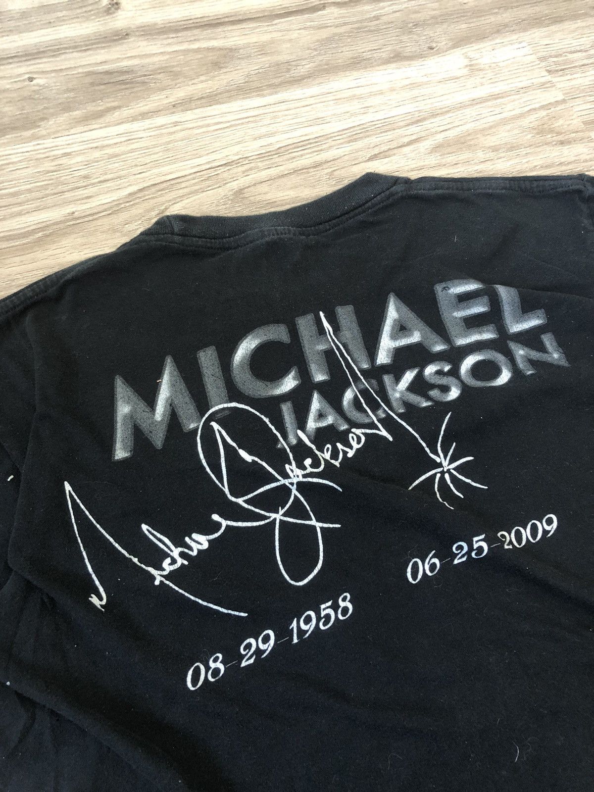 Band Tees Vintage Michael Jackson Memorial T Shirt Size US S / EU 44-46 / 1 - 7 Thumbnail