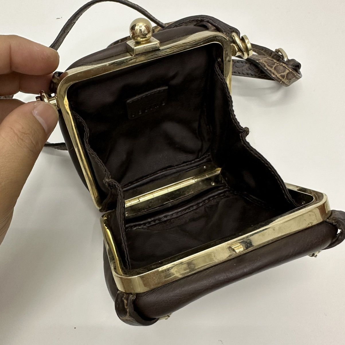 Celine ‼️YES‼️ AUTHENTIC CELINE LEATHER TRUNKETTE MINI CROSSBODY BAG Size ONE SIZE - 12 Thumbnail