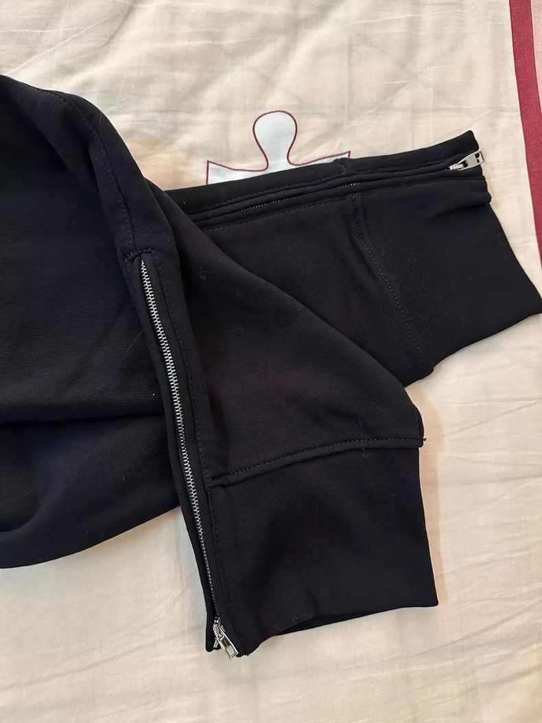 Alexander McQueen Alexander McQUEEN size L Black pants, size L.Made of thick Size US 30 / EU 46 - 3 Thumbnail