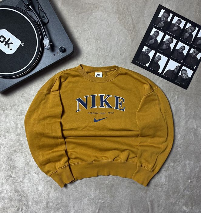 Oversized vintage nike online sweater