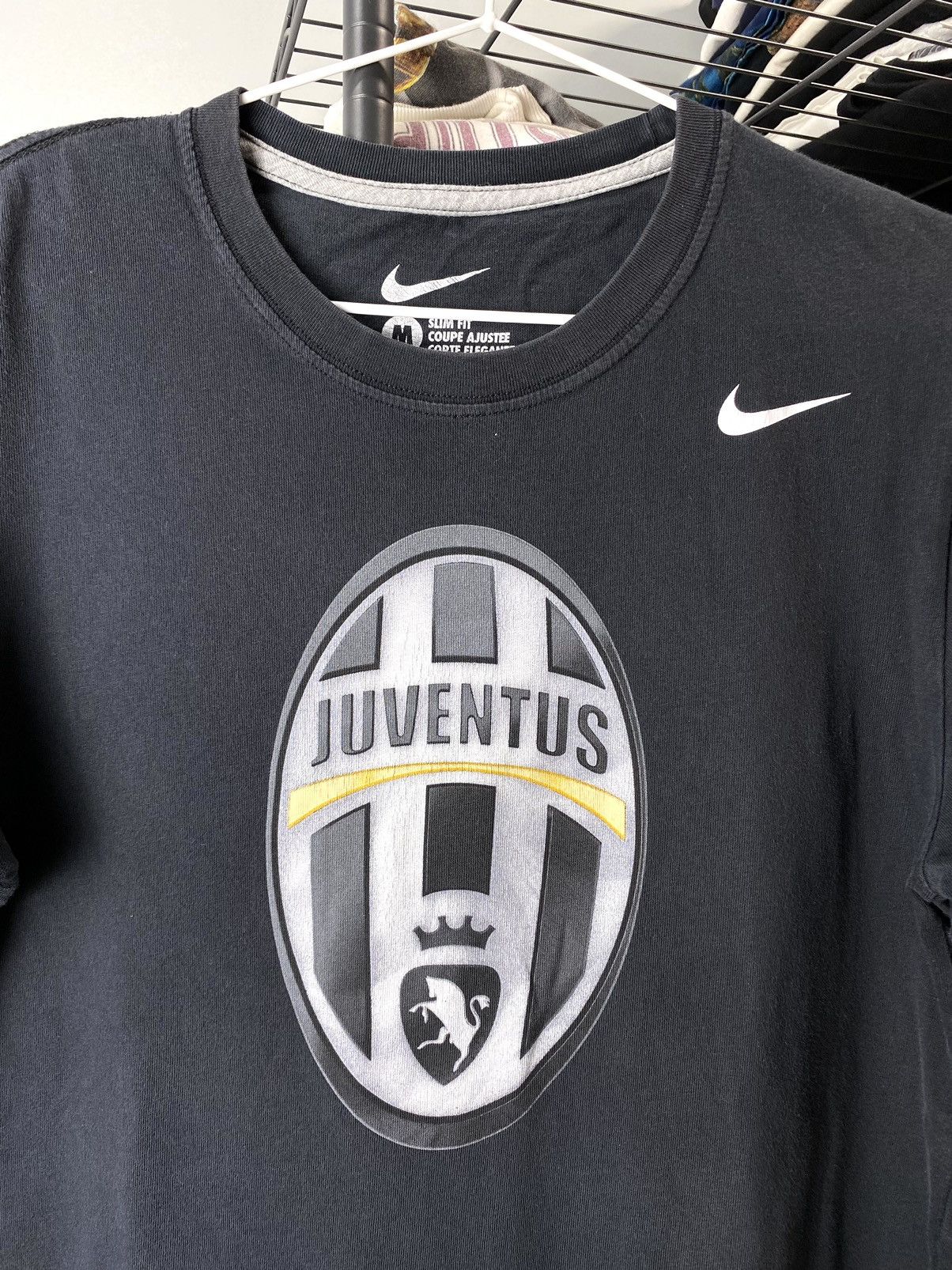 Nike Vintage Nike Juventus T Shirt Soccer Jersey Size US M / EU 48-50 / 2 - 2 Thumbnail