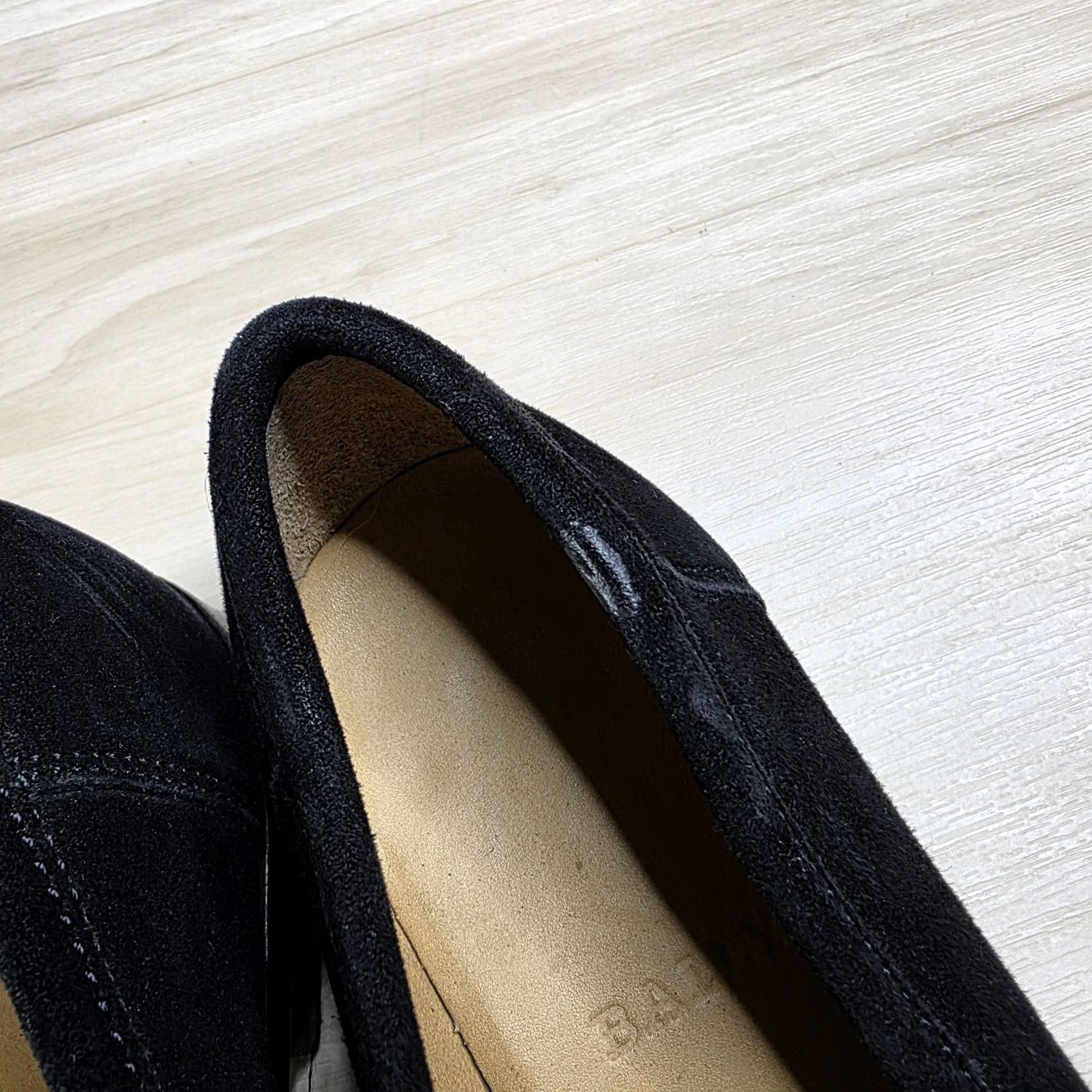Bally Bally Black Suede Slip On Loafers Women's 5.5 Loafer Slip On Suede Flat E Size 5.5 Black Bally Women's Shoes Size US 6 / IT 36 - 7 Thumbnail
