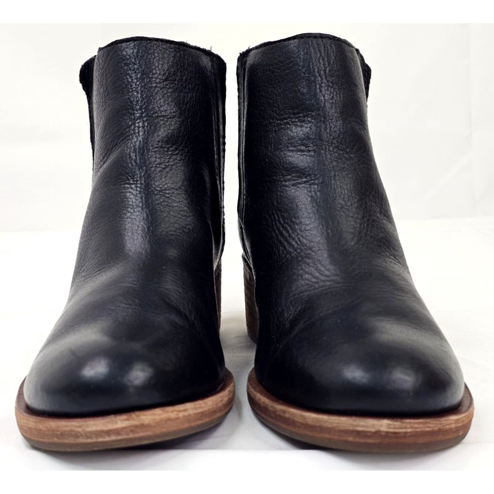 Vintage Kork-Ease Mindo Boots Womens 7 M Black Leather Pull On Ankle Heel 1.75" Block Bootie Size US 7 / IT 37 - 2 Thumbnail