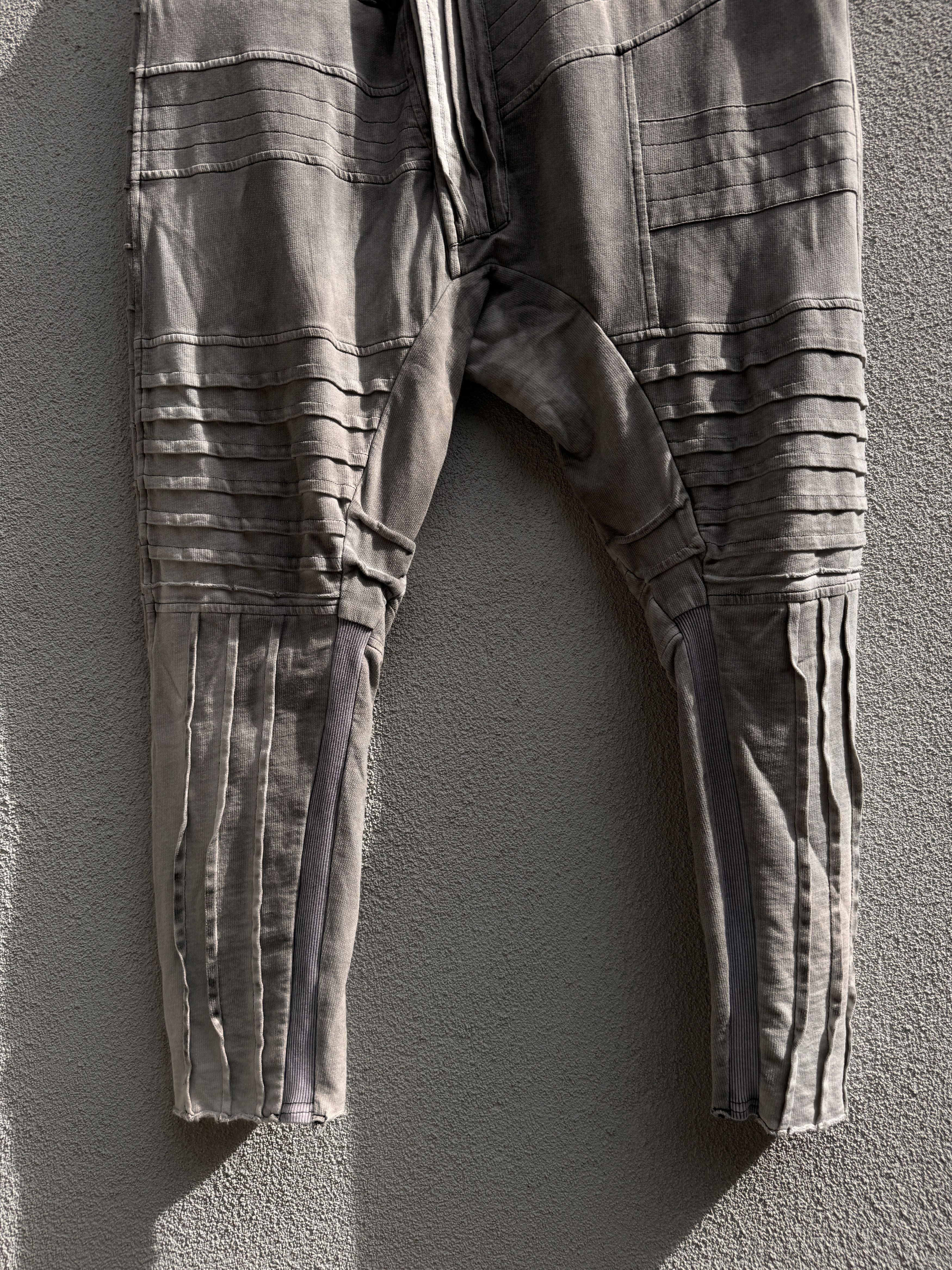 Demobaza DEMOBAZA Grey Sweatpants Trousers Vintage Destroy Effect XL Size US 34 / EU 50 - 5 Thumbnail