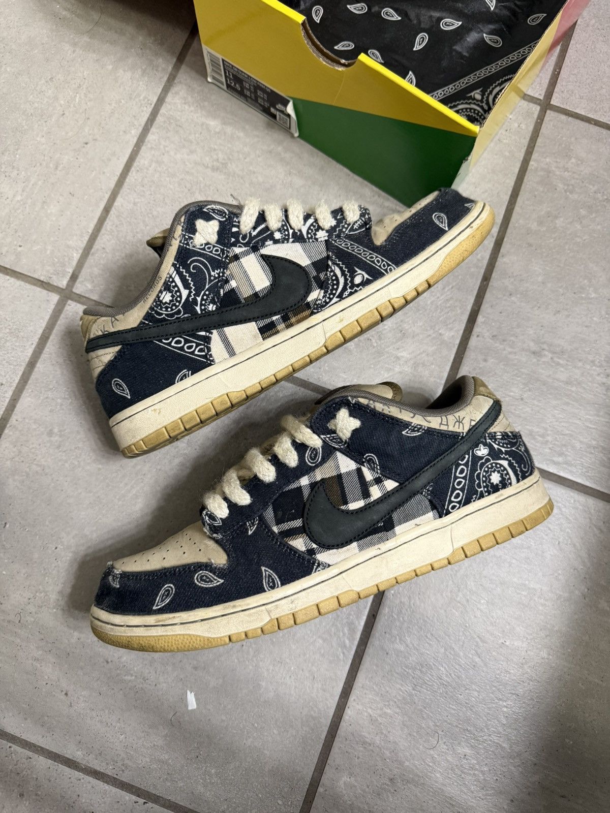 Nike SB Nike SB x Travis Scott Size US 11 / EU 44 - 1 Thumbnail