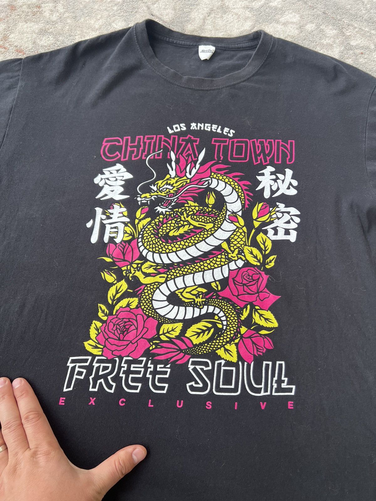 Vintage Los Angeles China Town Free Soul Exclusive Tee Size US XL / EU 56 / 4 - 2 Thumbnail