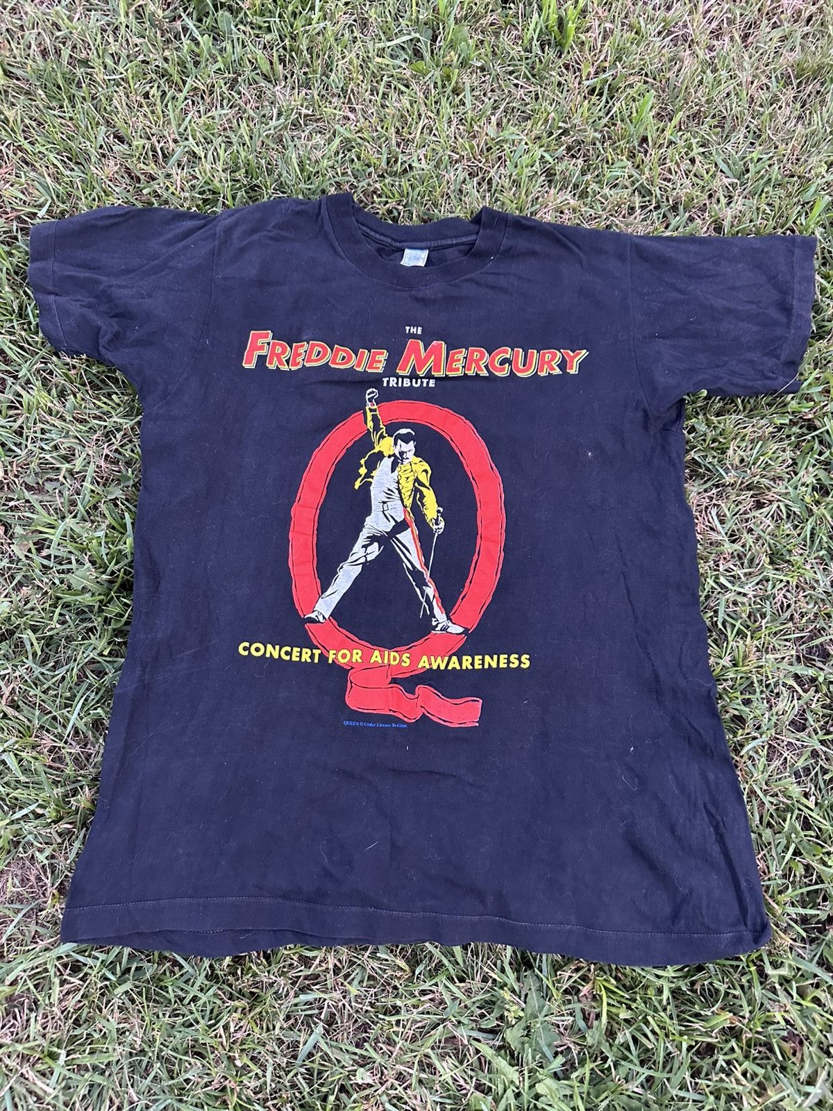 Band Tees Freddie Mercury 1992 Tribute Queen vintage tee t shirt Size US L / EU 52-54 / 3 - 1 Thumbnail