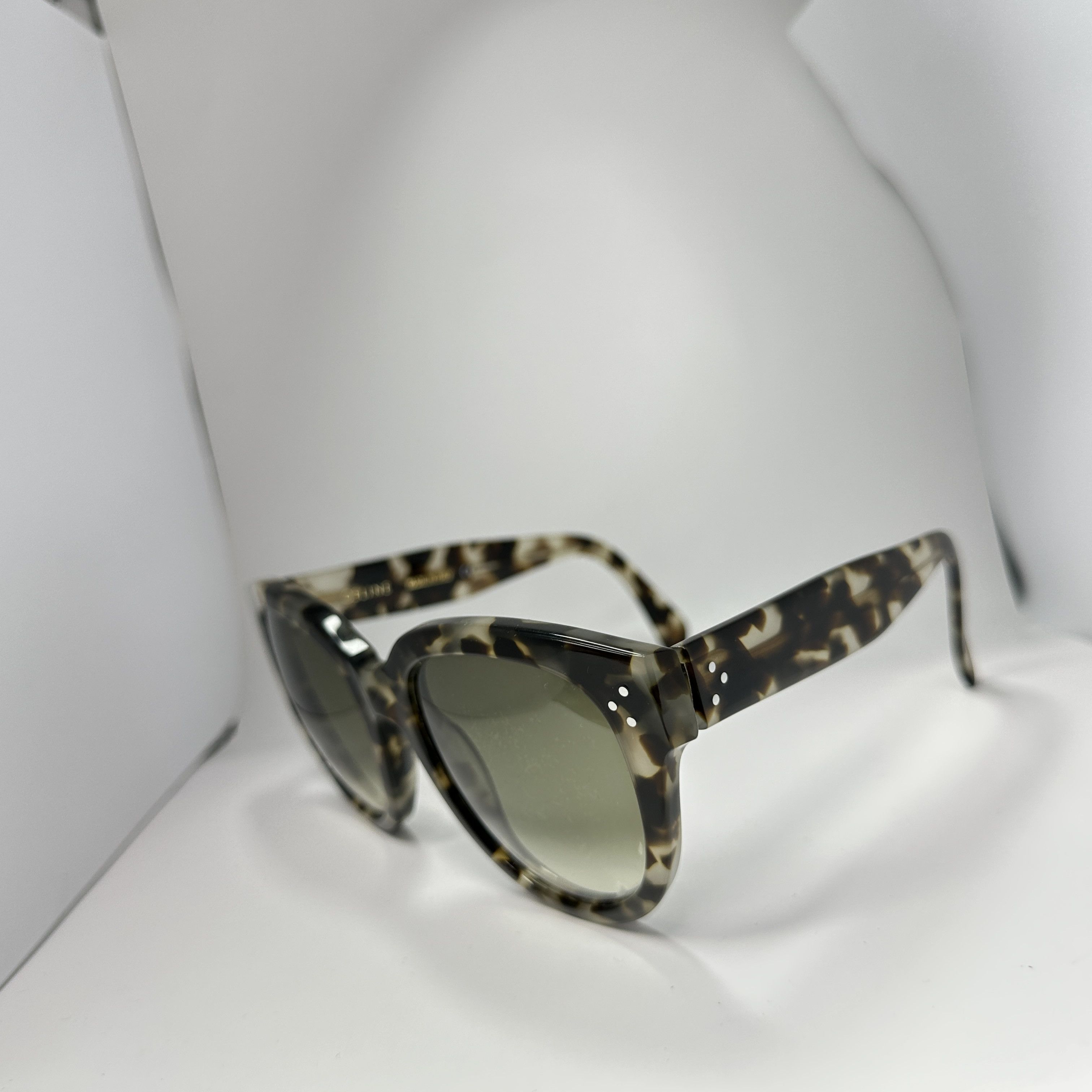 Celine Vintage Celine Audrey Cat Eye Tortoise Sunglasses 00s Size ONE SIZE - 4 Thumbnail