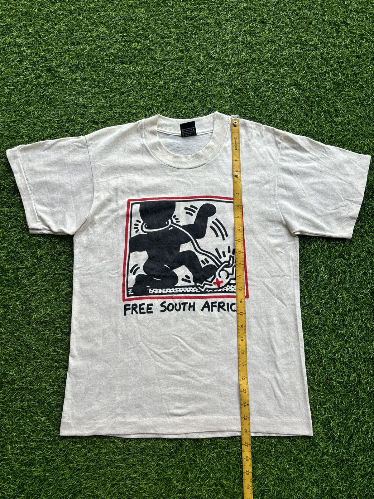 Keith Haring Vintage 80's Keith Haring Free South Africa Tshirt Size US M / EU 48-50 / 2 - 7 Thumbnail