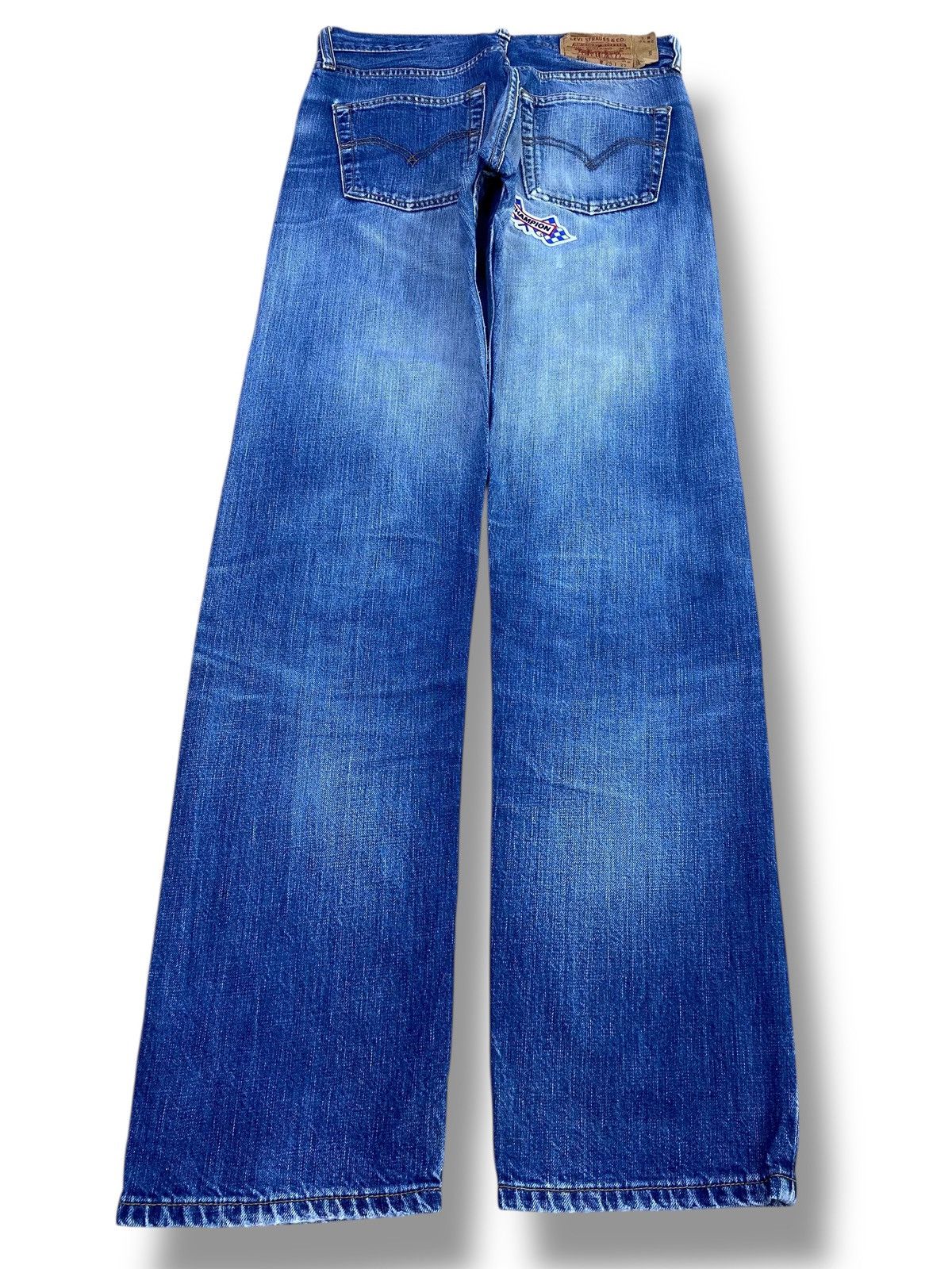 Levi's Levi’s Faded Blue Wash Straight Leg Style Jeans Size US 28 / EU 44 - 3 Thumbnail