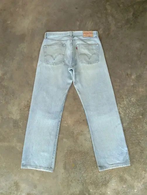 Levi's Vintage Levi's 501 Rusty Wash Distressed Jeans 33x29 Size US 33 - 2 Thumbnail