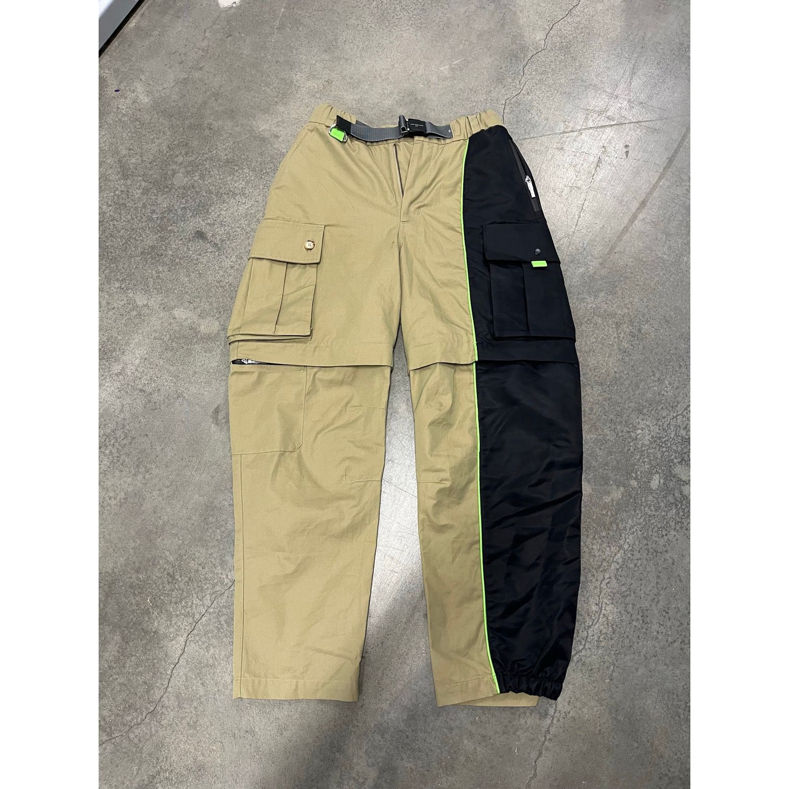 Feng Chen Wang Nike x Feng Chen Wang Convertible Cargo Trousers xs Size US 26 / EU 42 - 1 Thumbnail