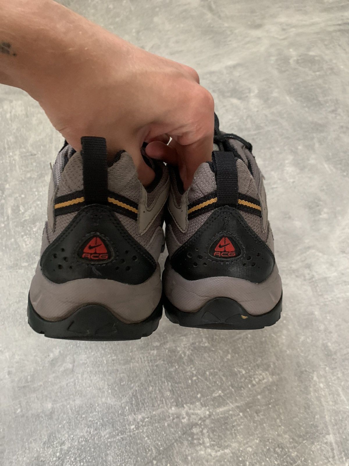 Vintage Nike ACG vintage Goretex Bandolier 2 grey trekking sneakers Size US 9 / EU 42 - 10 Thumbnail