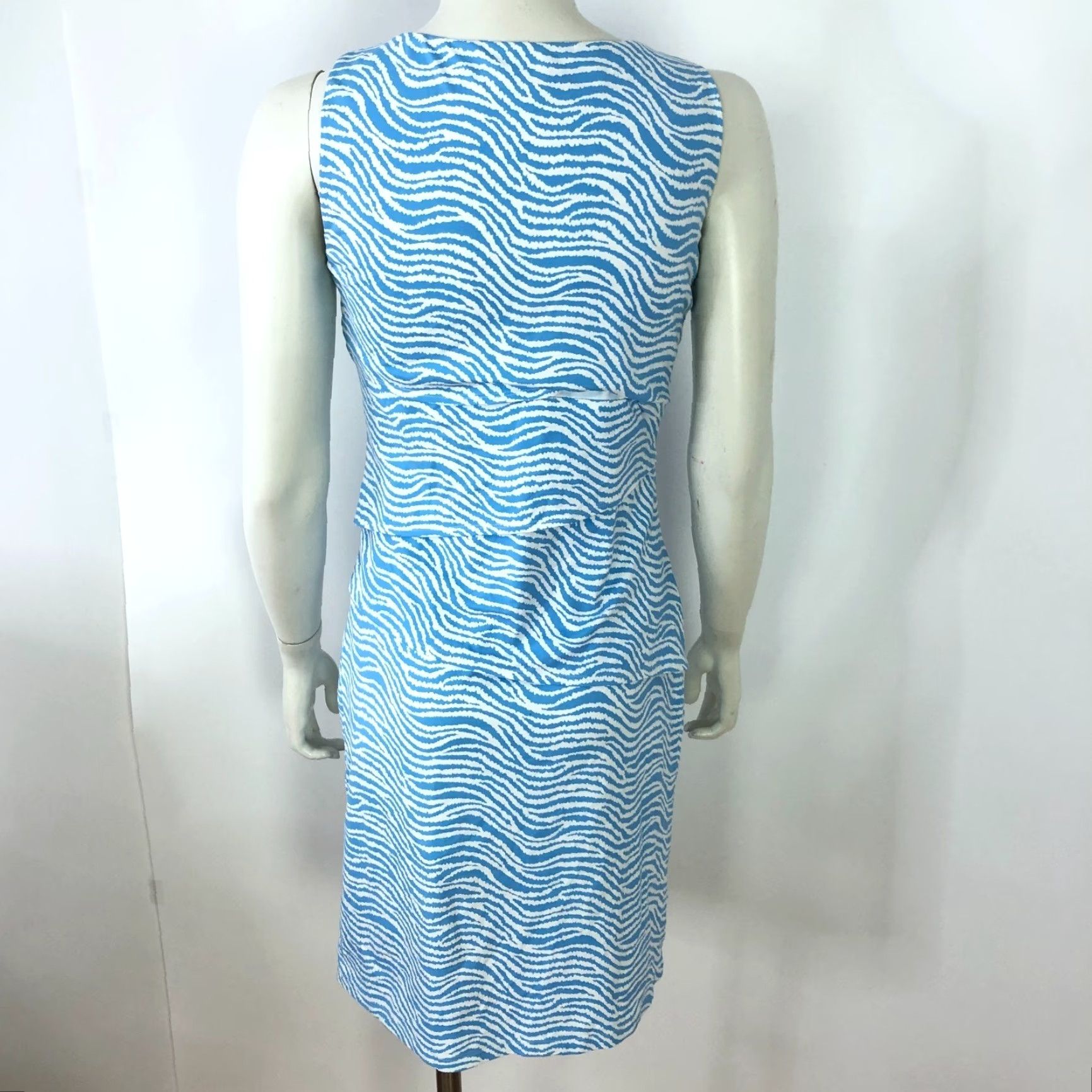 J.McLaughlin J McLaughlin XS Bodycon Fitted Tiered Nylon Above Knee Dress Blue Dress Size XS / US 0-2 / IT 36-38 - 3 Thumbnail