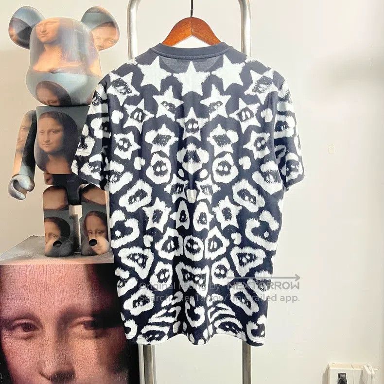 Givenchy Givenchy Graffiti Short-sleeve Size US XS / EU 42 / 0 - 2 Thumbnail