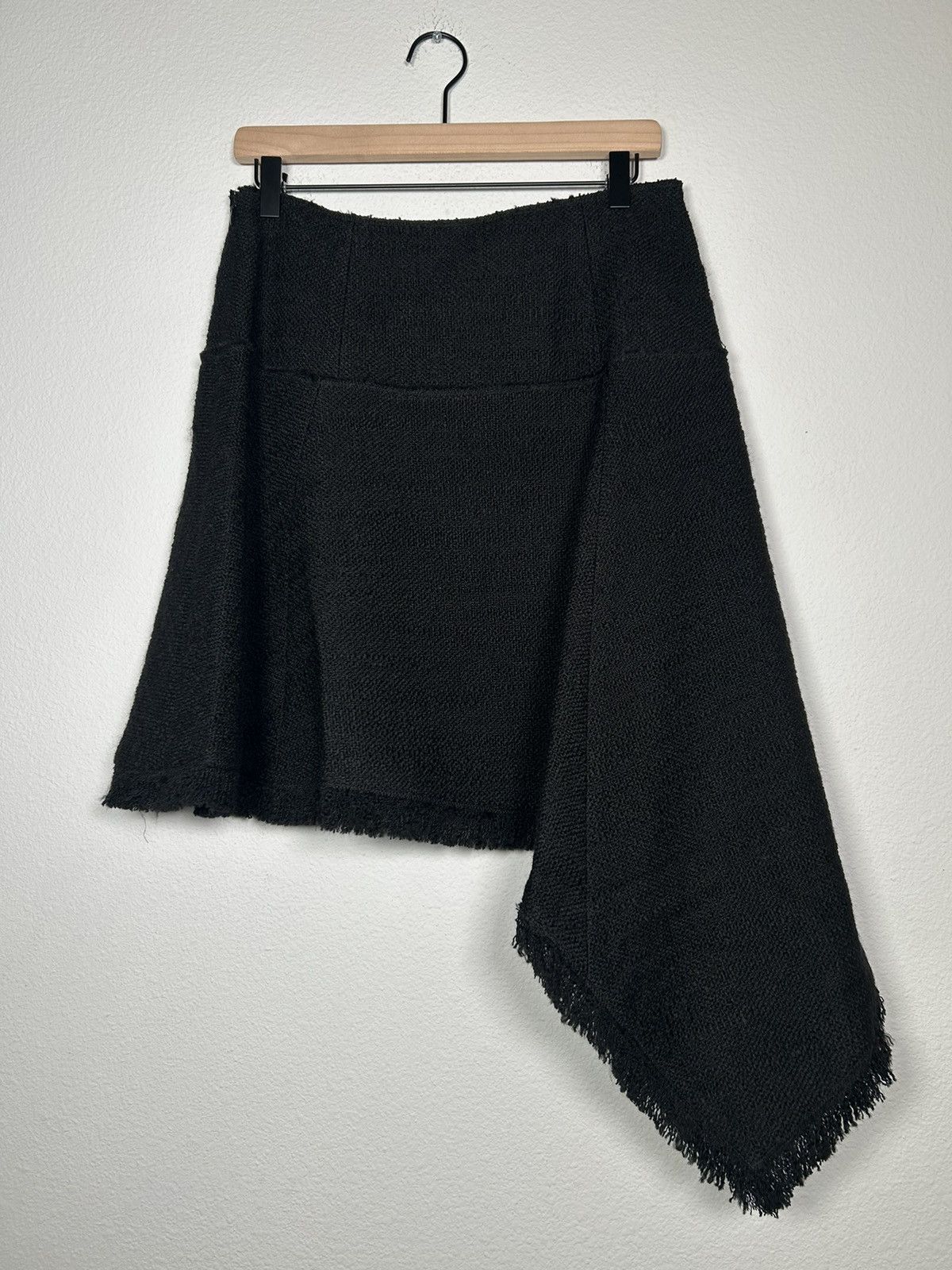 Juun.J Asymmetrical Tweed Distressed Skirt Size 30" / US 8 / IT 44 - 3 Thumbnail