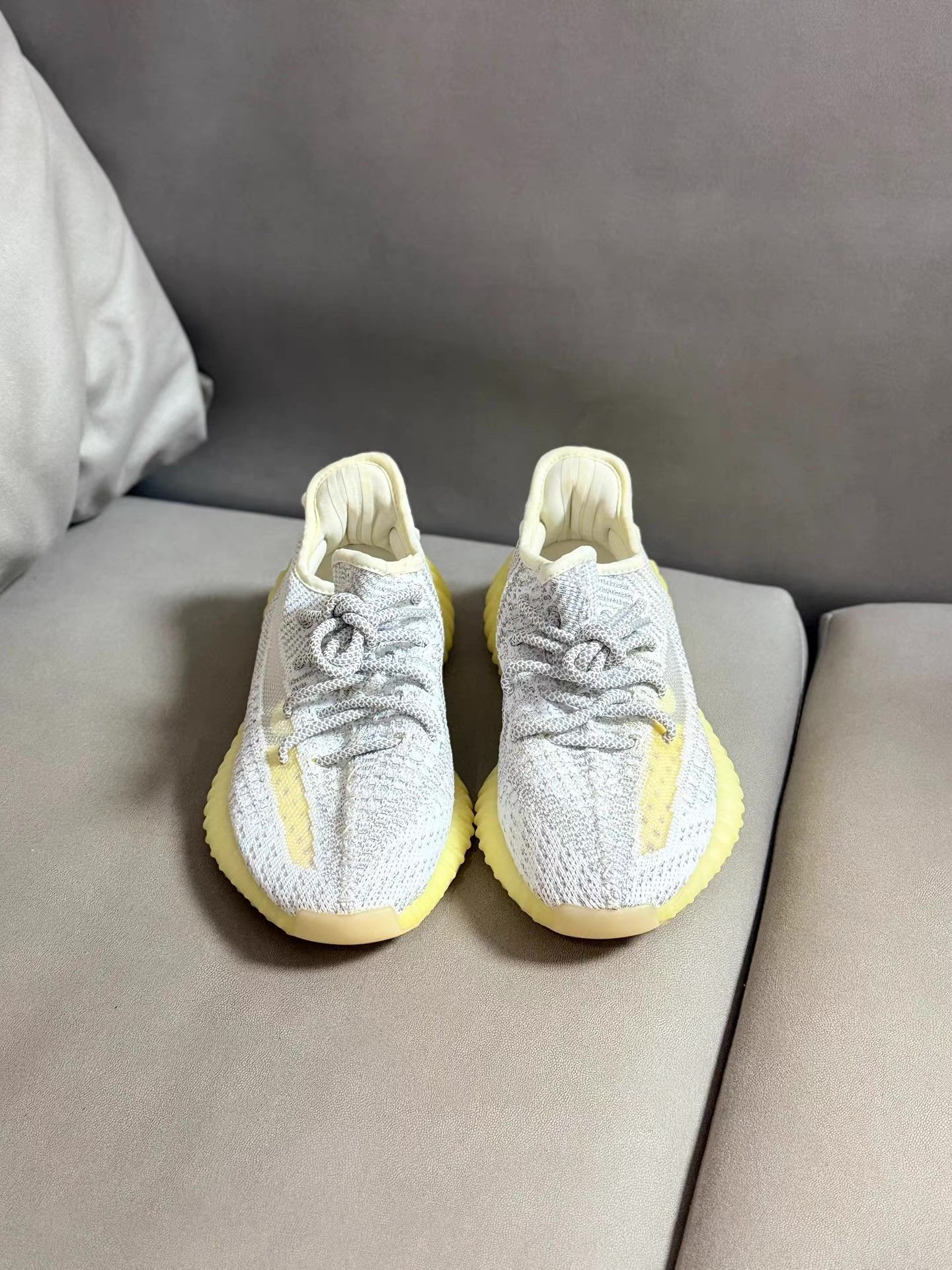 Adidas Adidas Originals Yeezy Boost 350 V2 Static Ｑ20 Size US 5 / EU 37 - 4 Thumbnail