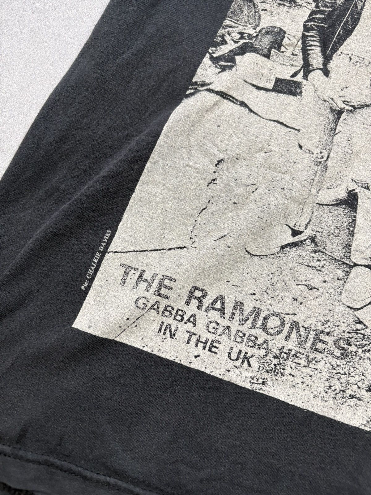 Band Tees Vintage Ramones Band Tee Gabba Gabba Hey UK Tour 1977 Shirt Size US XL / EU 56 / 4 - 14 Thumbnail