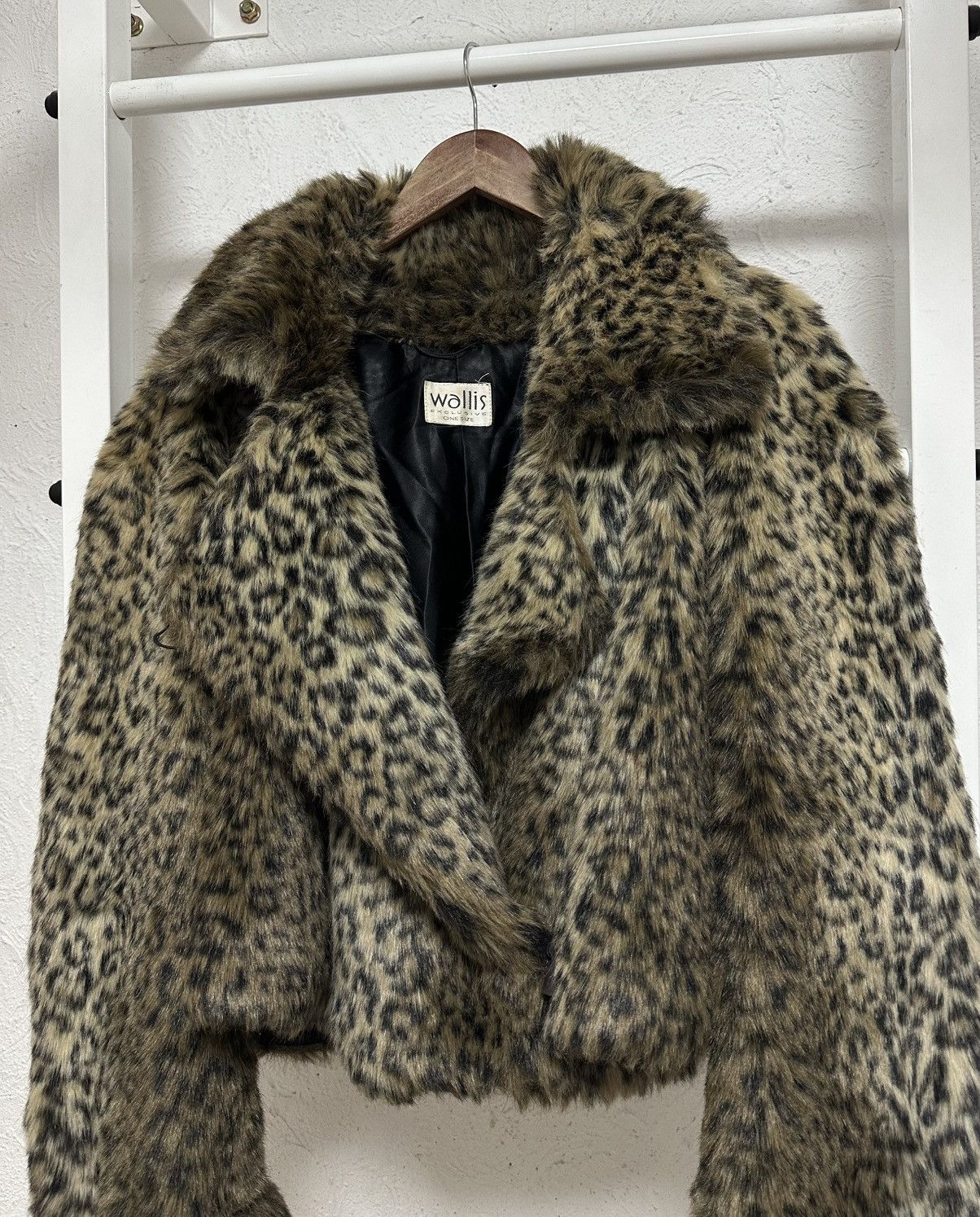 Other Y2K Japanese Style Faux Fur Leopard Print Jacket Women’s Size ONE SIZE - 7 Thumbnail