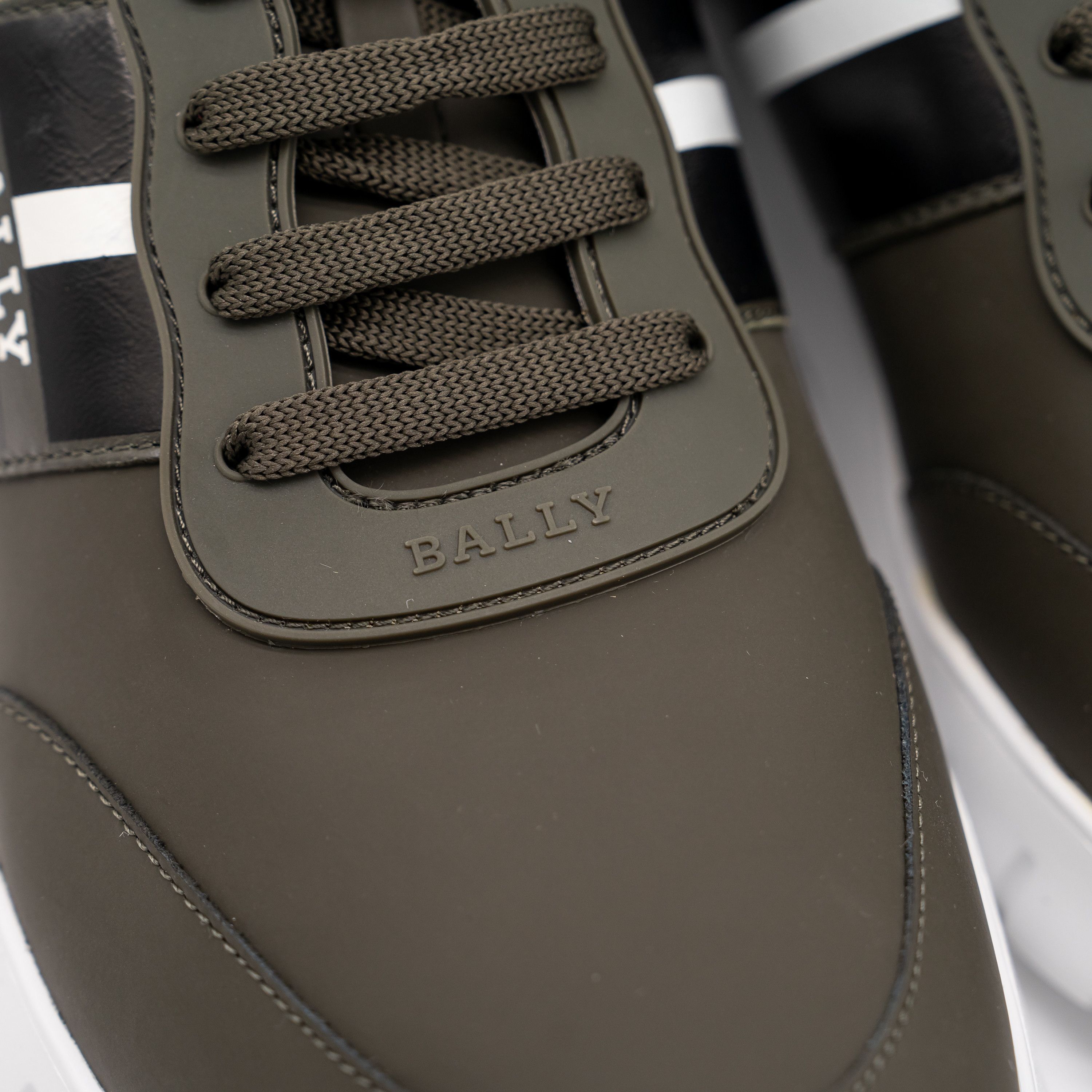 Bally 12 Bally Bronnye Green Olive Sneakers Leather White Fango Size US 12 / EU 45 - 8 Thumbnail