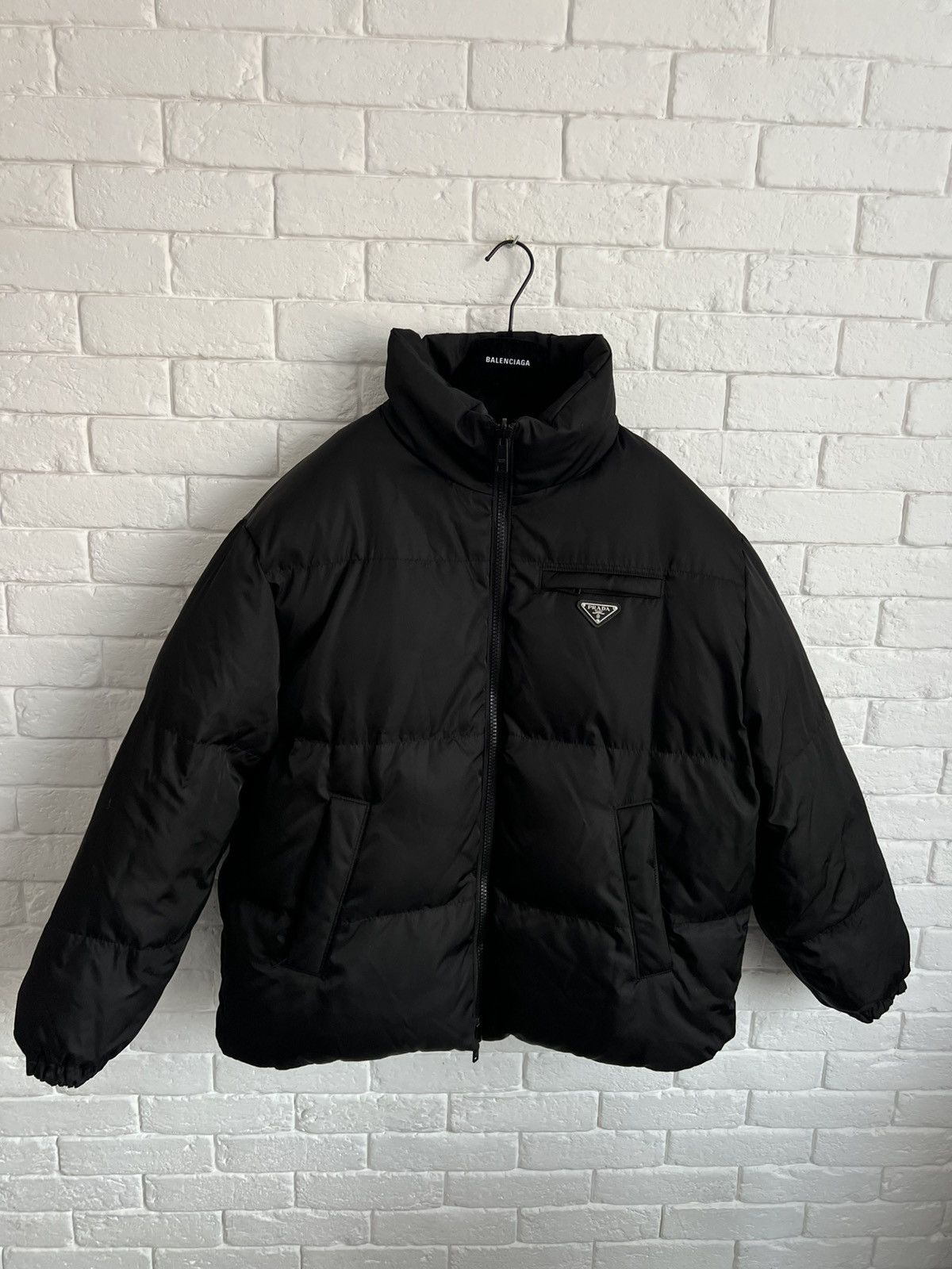 Prada 23AW re-nylon reversible down Prada jacket Size US M / EU 48-50 / 2 - 2 Thumbnail