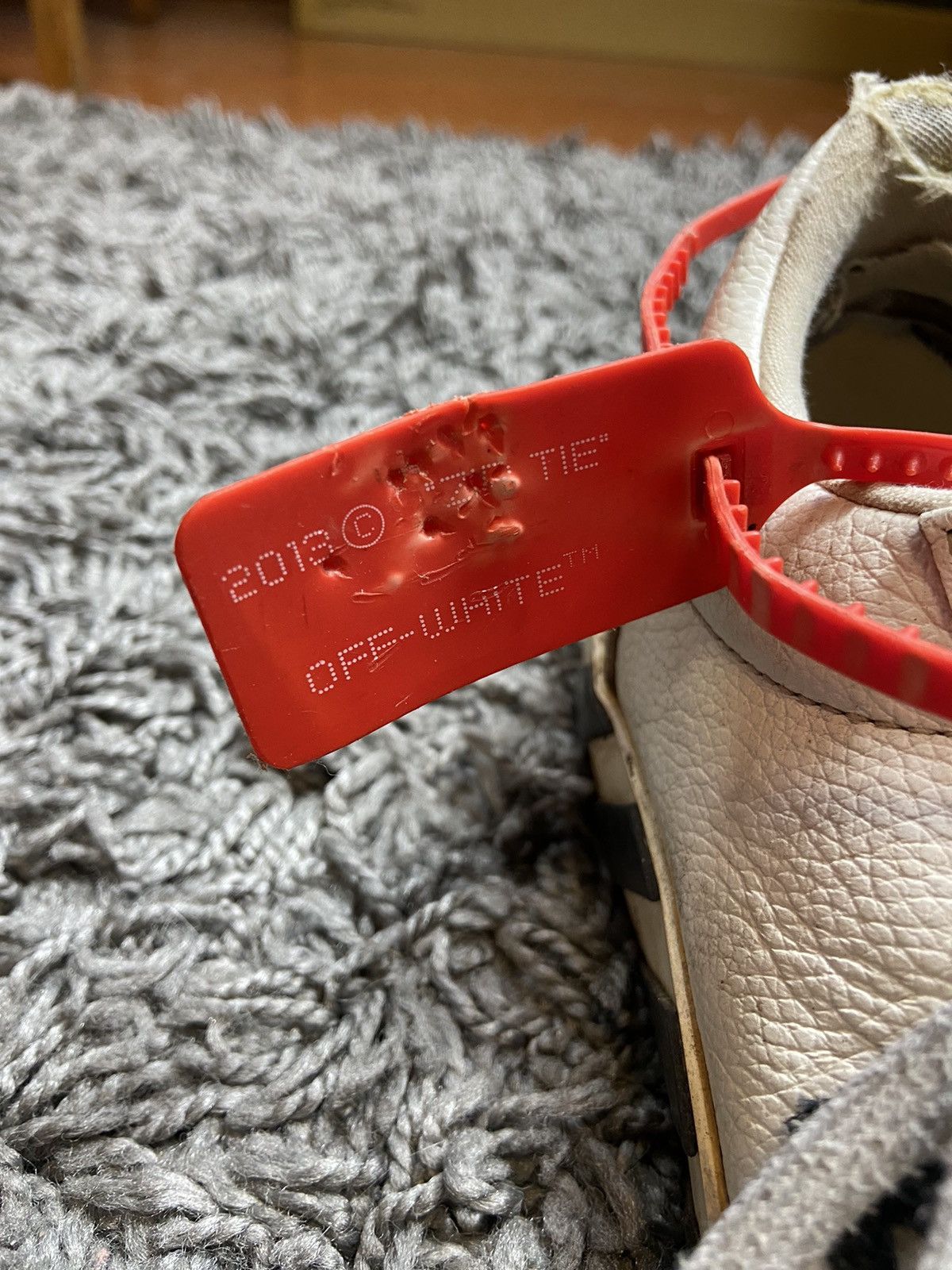 Designer × Off-White Off-White Vulcanized Low-Top Sneakers White/Black Size 41 Size US 8.5 / EU 41-42 - 3 Thumbnail