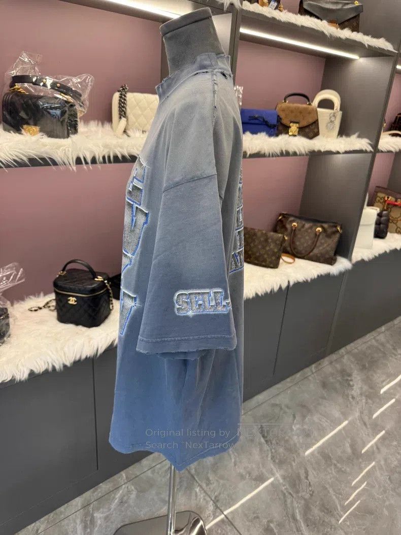 Balenciaga Balenciaga short sleeves Size US L / EU 52-54 / 3 - 5 Thumbnail