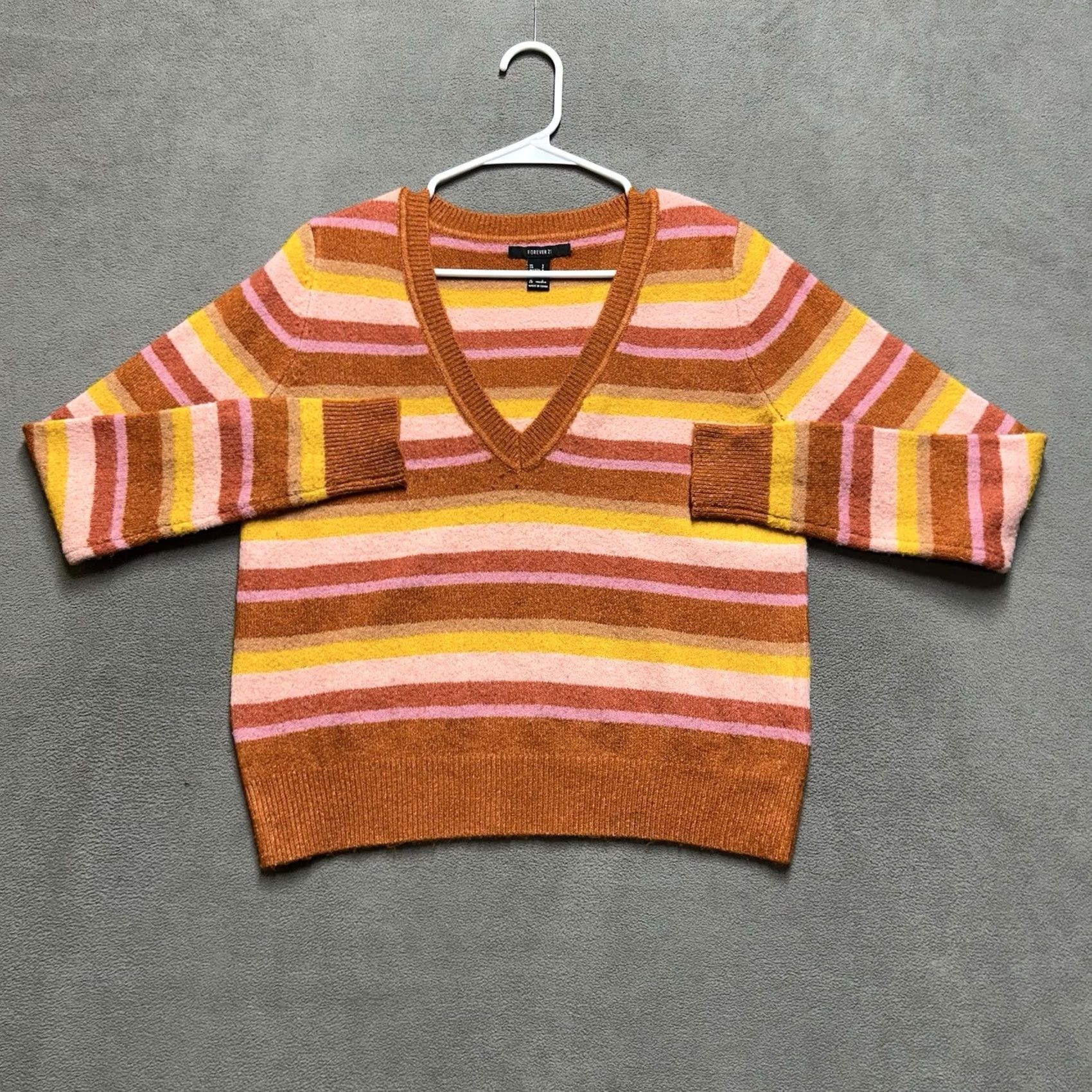 Forever 21 FOREVER 21 Sweater Womens Small Orange Striped V-Neck Knit Pullover Colorful EUC Year 21s? Size S / US 4 / IT 40 - 2 Thumbnail