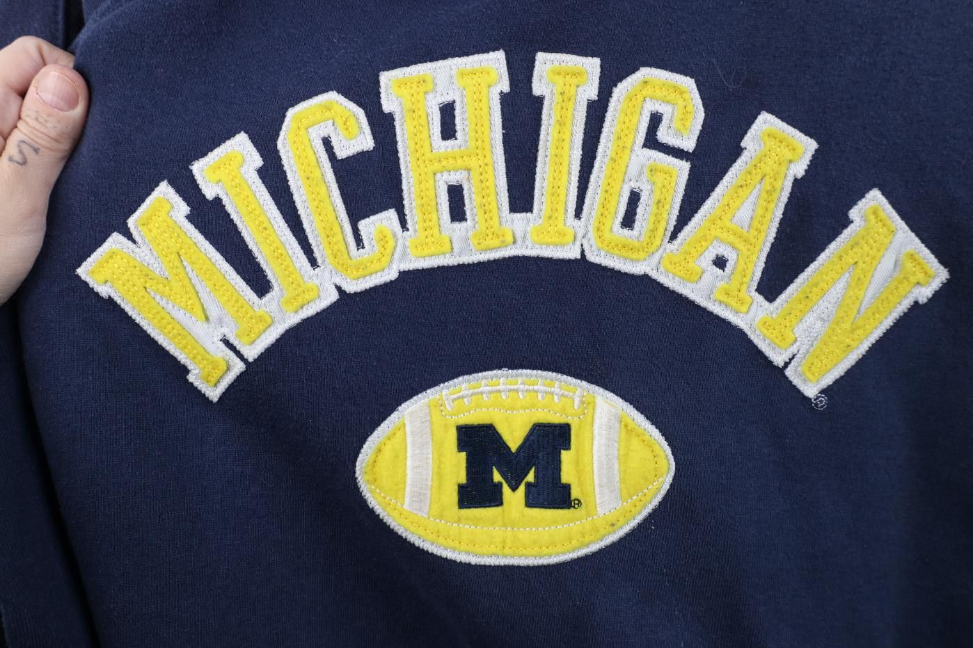 Vintage Vintage 90s Y2K University of Michigan Hoodie Sweatshirt Size US XL / EU 56 / 4 - 4 Thumbnail