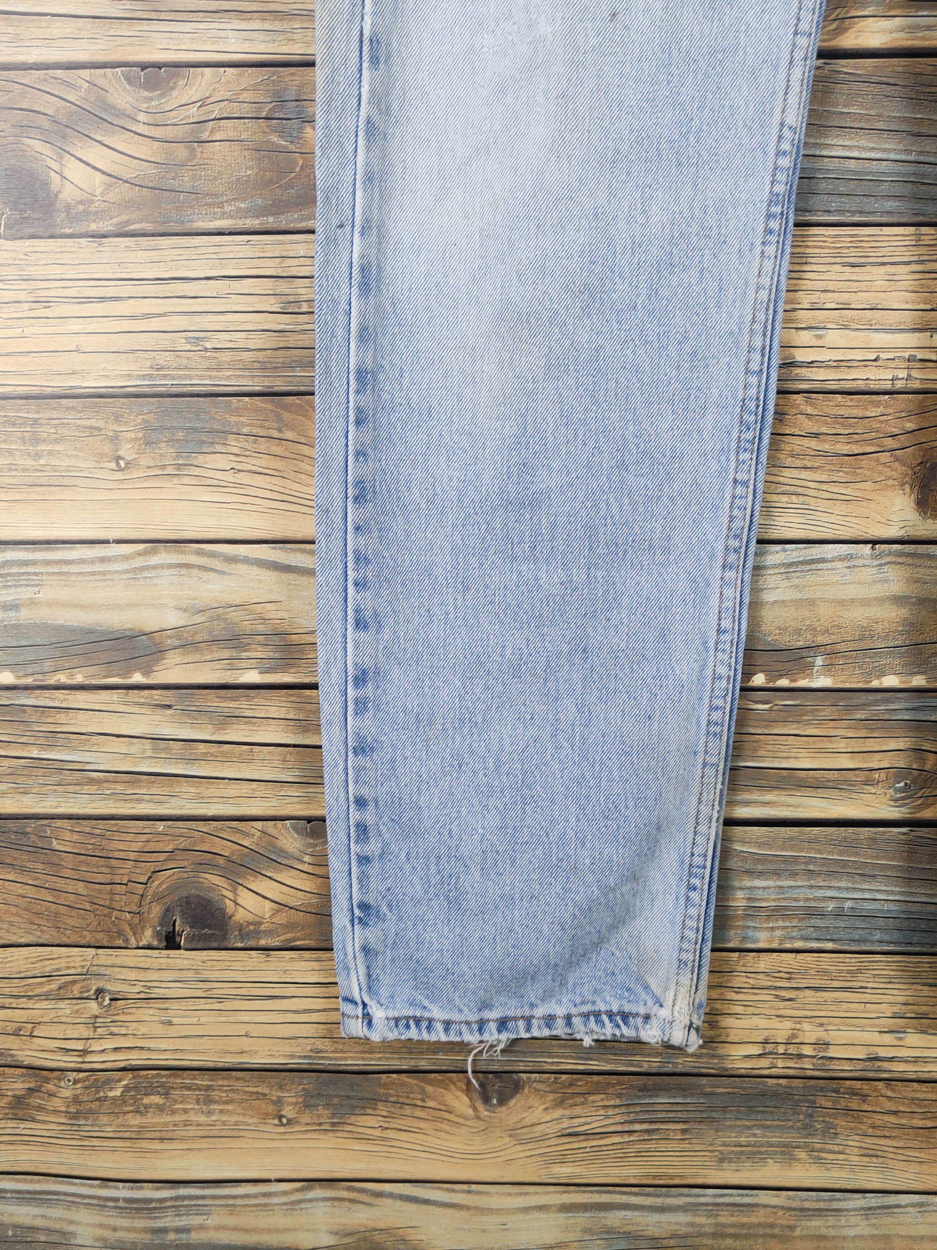 Levi's 505 Levi's Light Blue Distressed Ripped Jeans #W1572 Size US 34 / EU 50 - 5 Thumbnail