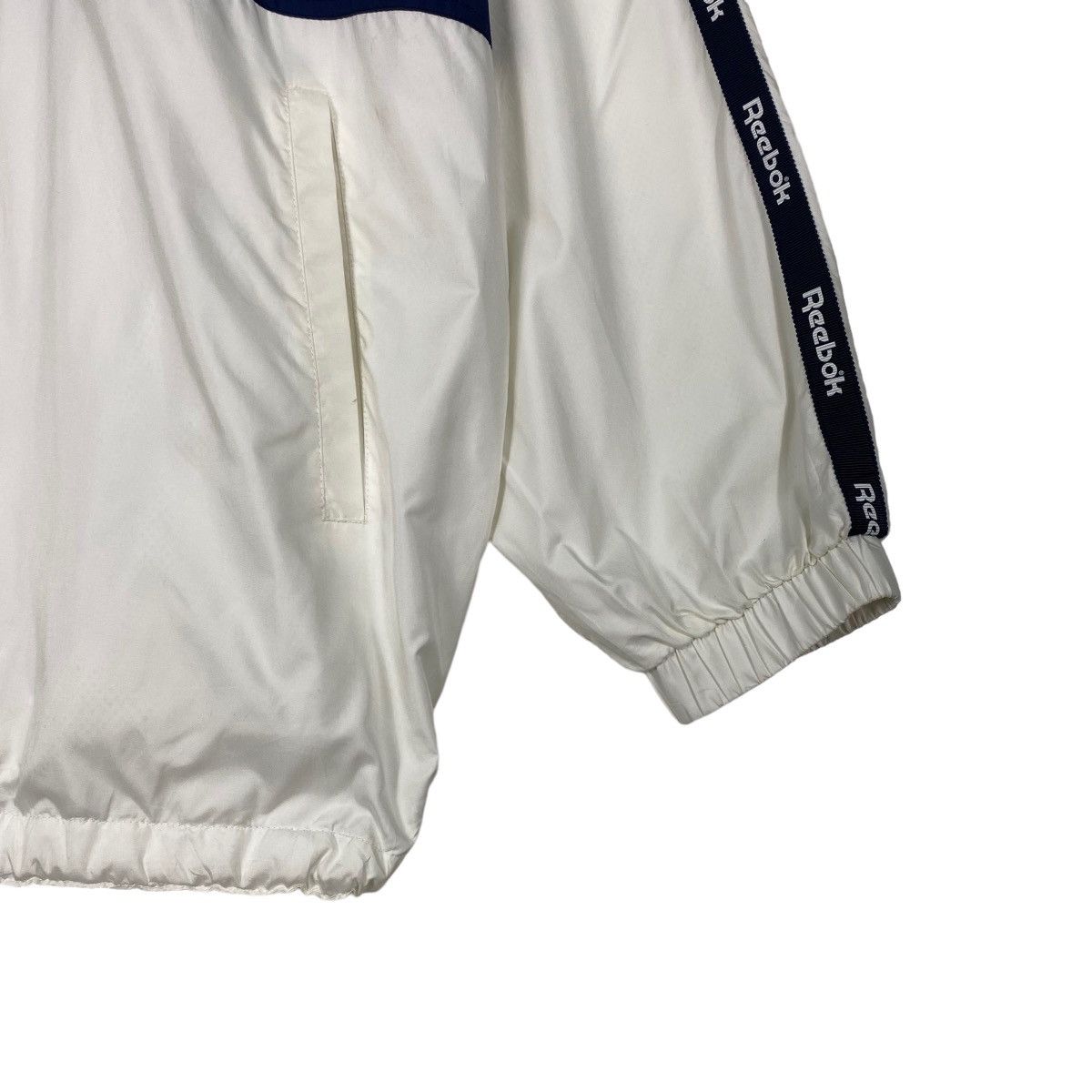 Reebok VINTAGE 90s REEBOK SMALL LOGO ZIPPER JACKET SIZE L Size US M / EU 48-50 / 2 - 9 Thumbnail