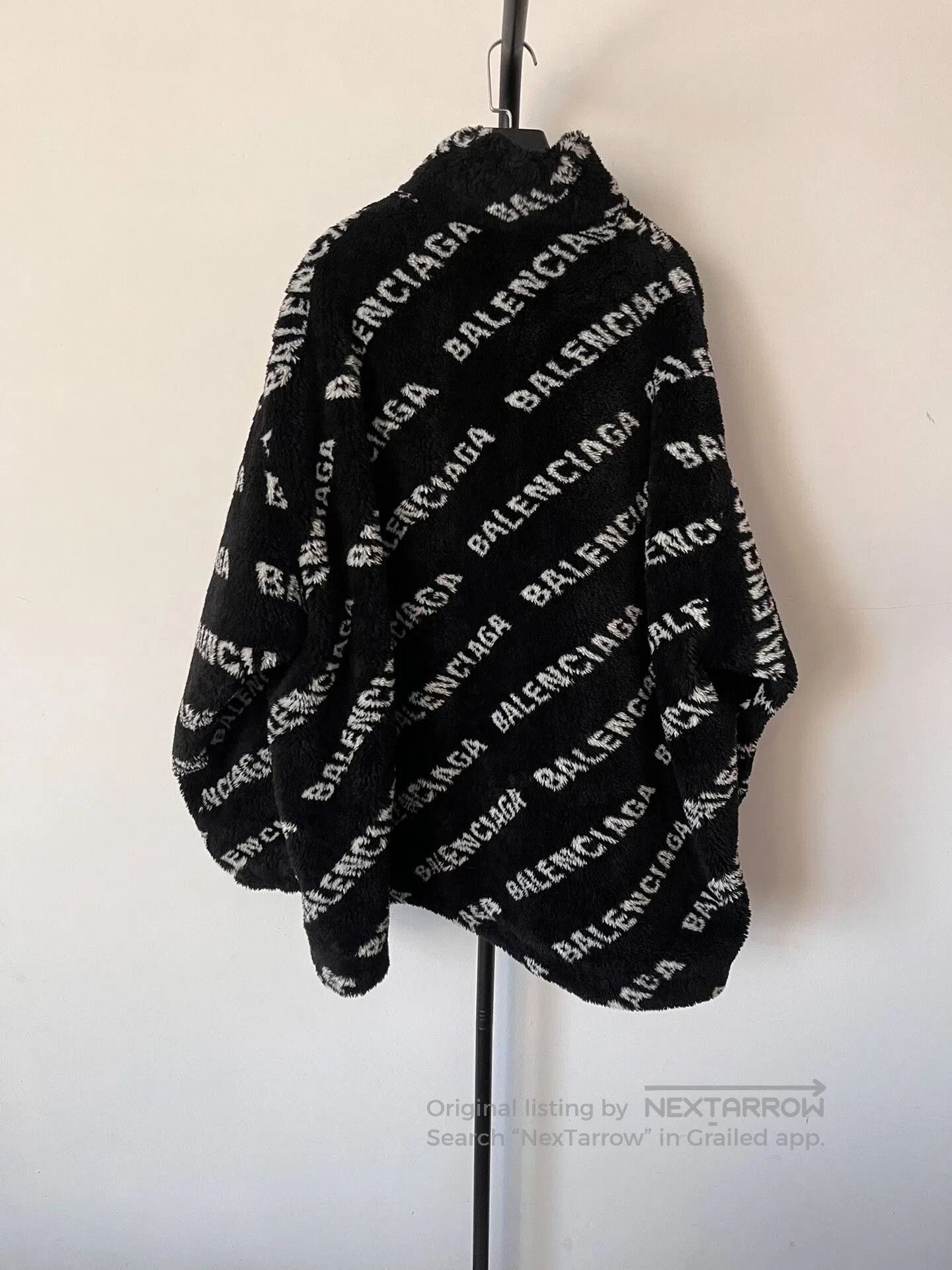 Balenciaga balenciaga logo zip. Size US M / EU 48-50 / 2 - 2 Thumbnail