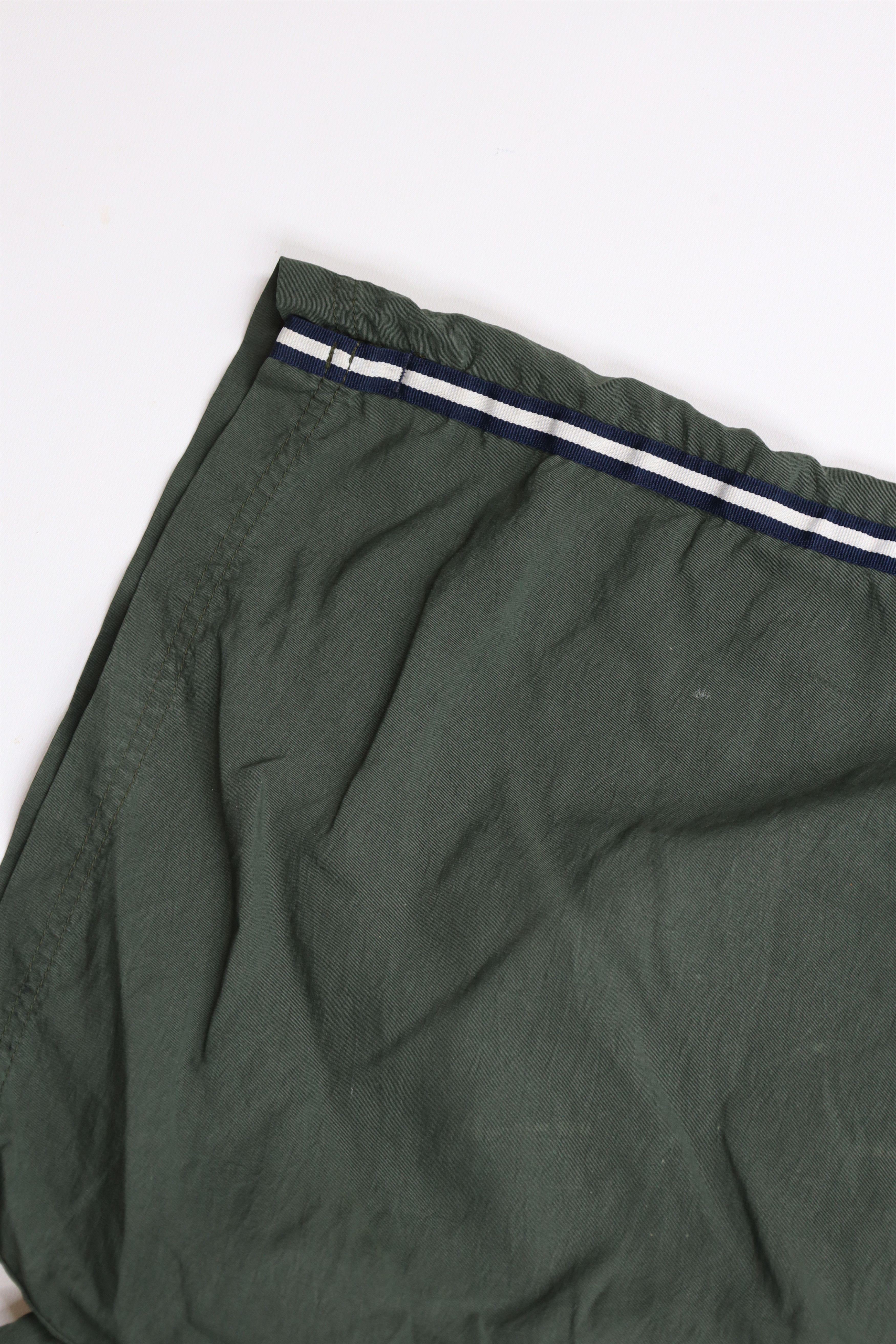 Gap × Vintage Vintage 90s Gap Spell Out Block Letter Lined Shorts Green Size US 34 / EU 50 - 5 Thumbnail