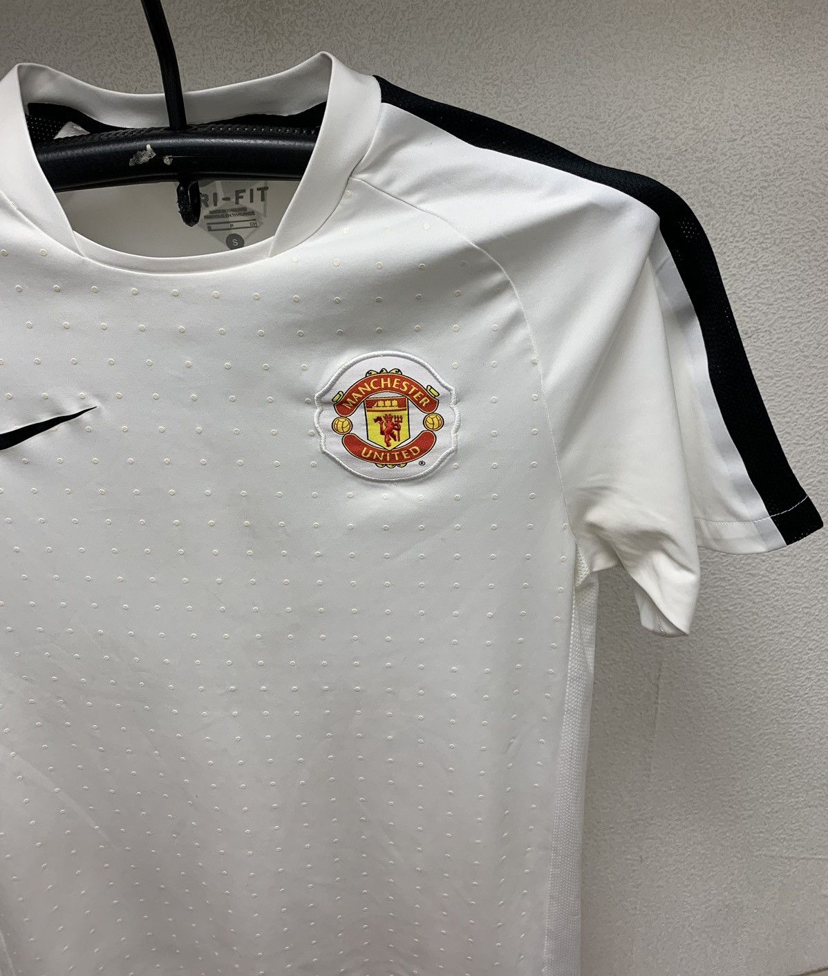 Nike Manchester United Nike soccer jersey S sz Size US S / EU 44-46 / 1 - 5 Thumbnail