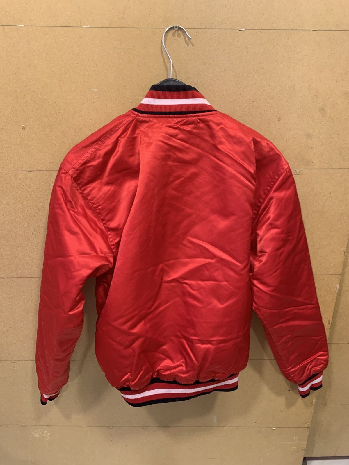 Starter Vintage Starter Chicago Bulls NBA Size US M / EU 48-50 / 2 - 8 Thumbnail
