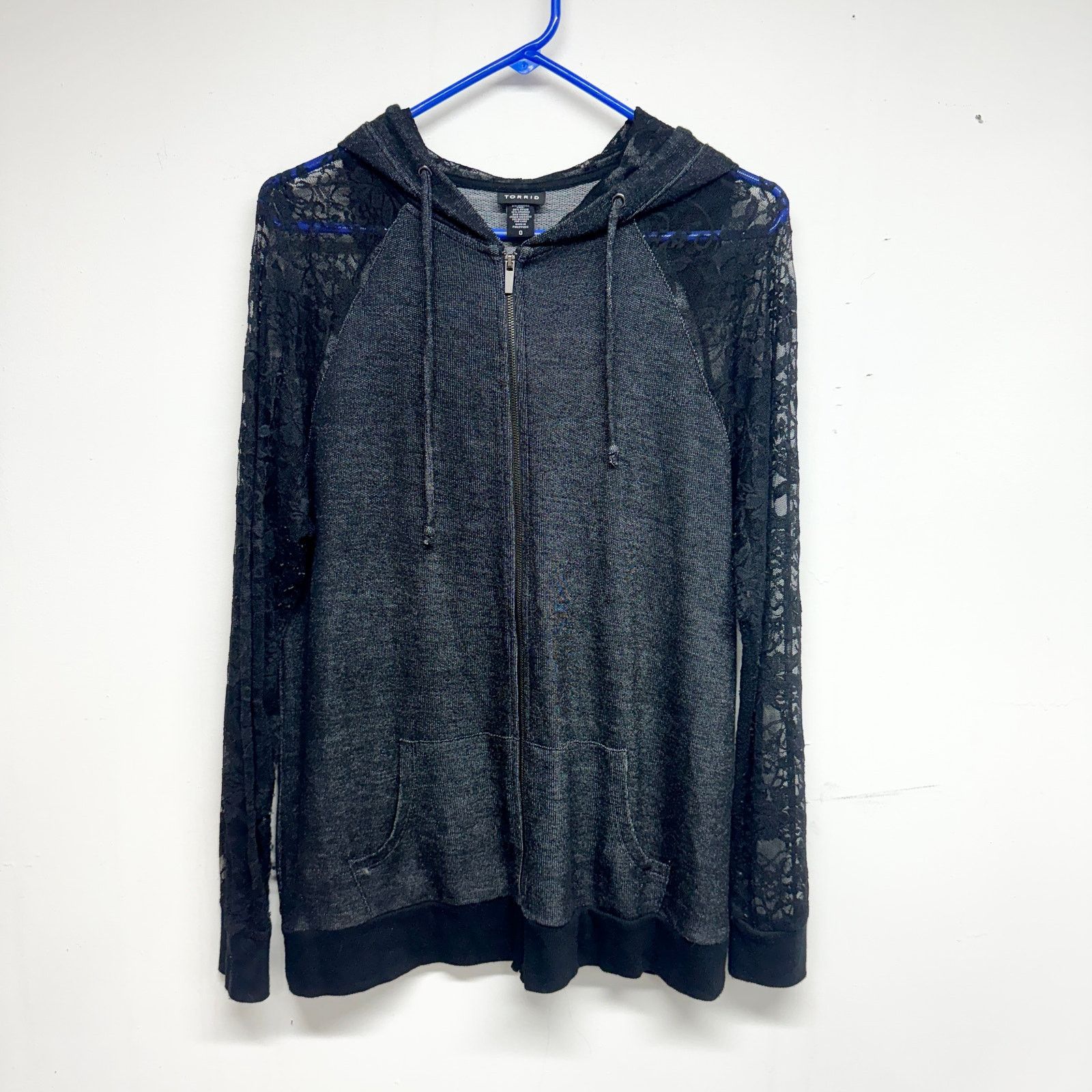 Other Torrid Zip Up Hooded Lace Sleeved Lightweight Jacket 0 Large Size L / US 10 / IT 46 - 1 Thumbnail