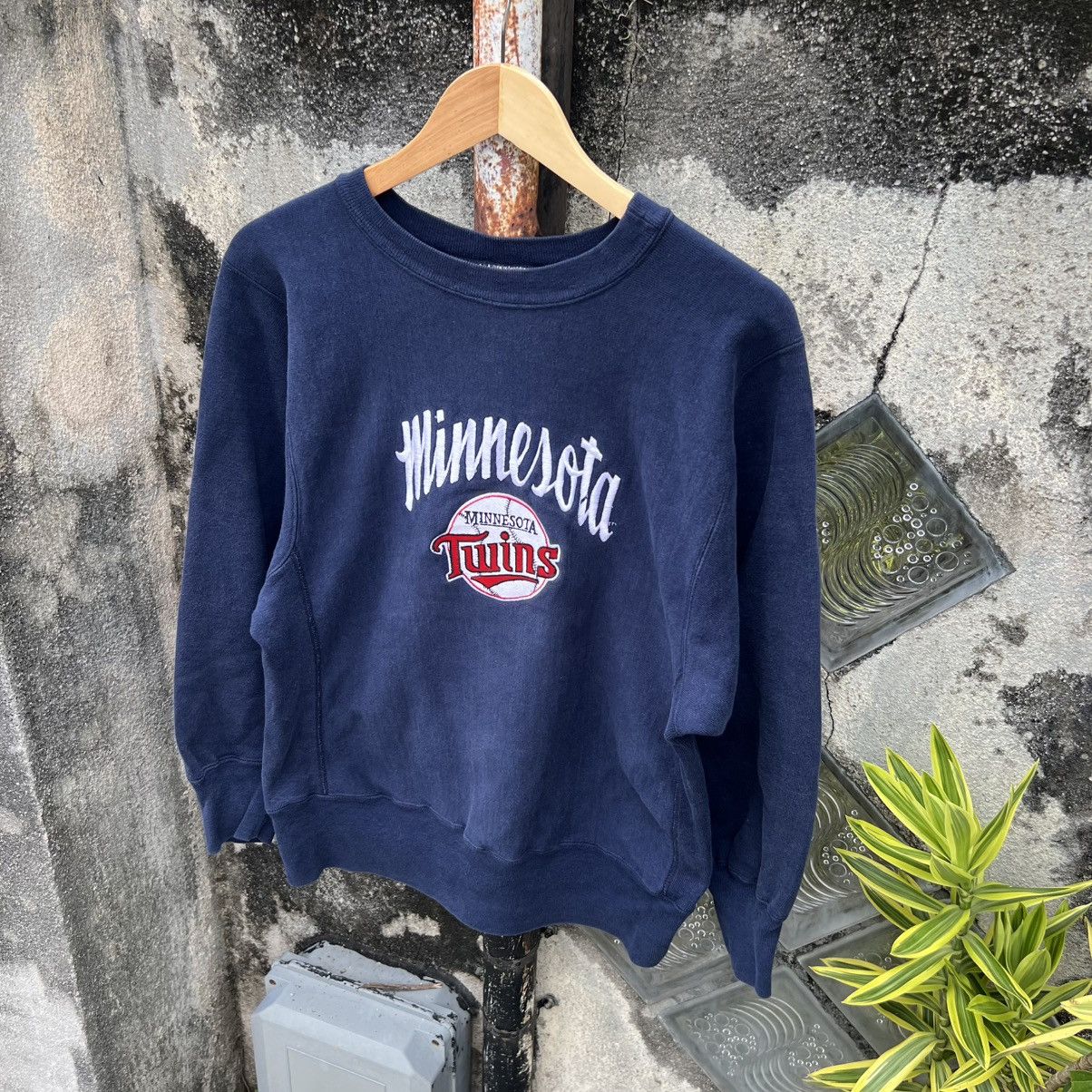 Champion “VINTAGE” CHAMPION REVERSE WEAVE MINNESOTA TWINS CREWNECK Size US M / EU 48-50 / 2 - 2 Thumbnail