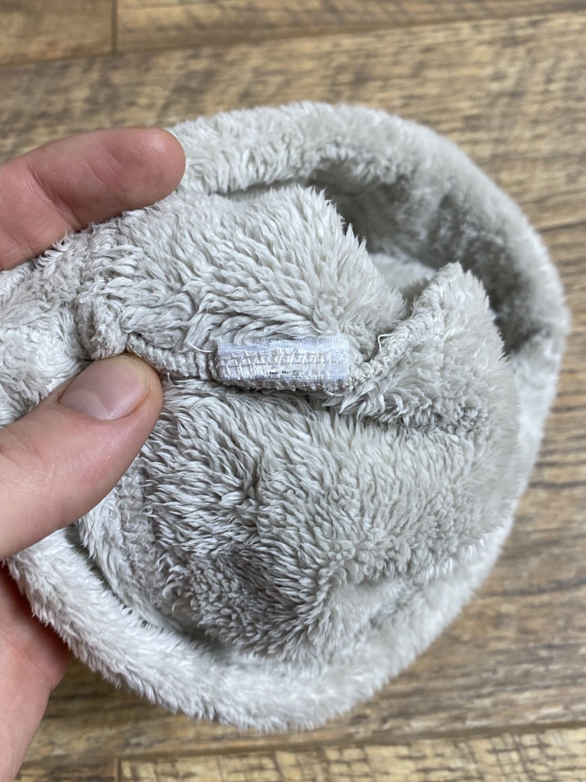 Jack Wolfskin Jack Wolfskin Shaggy Fleece Beanie Hat Gorpcore Grey Size ONE SIZE - 5 Thumbnail