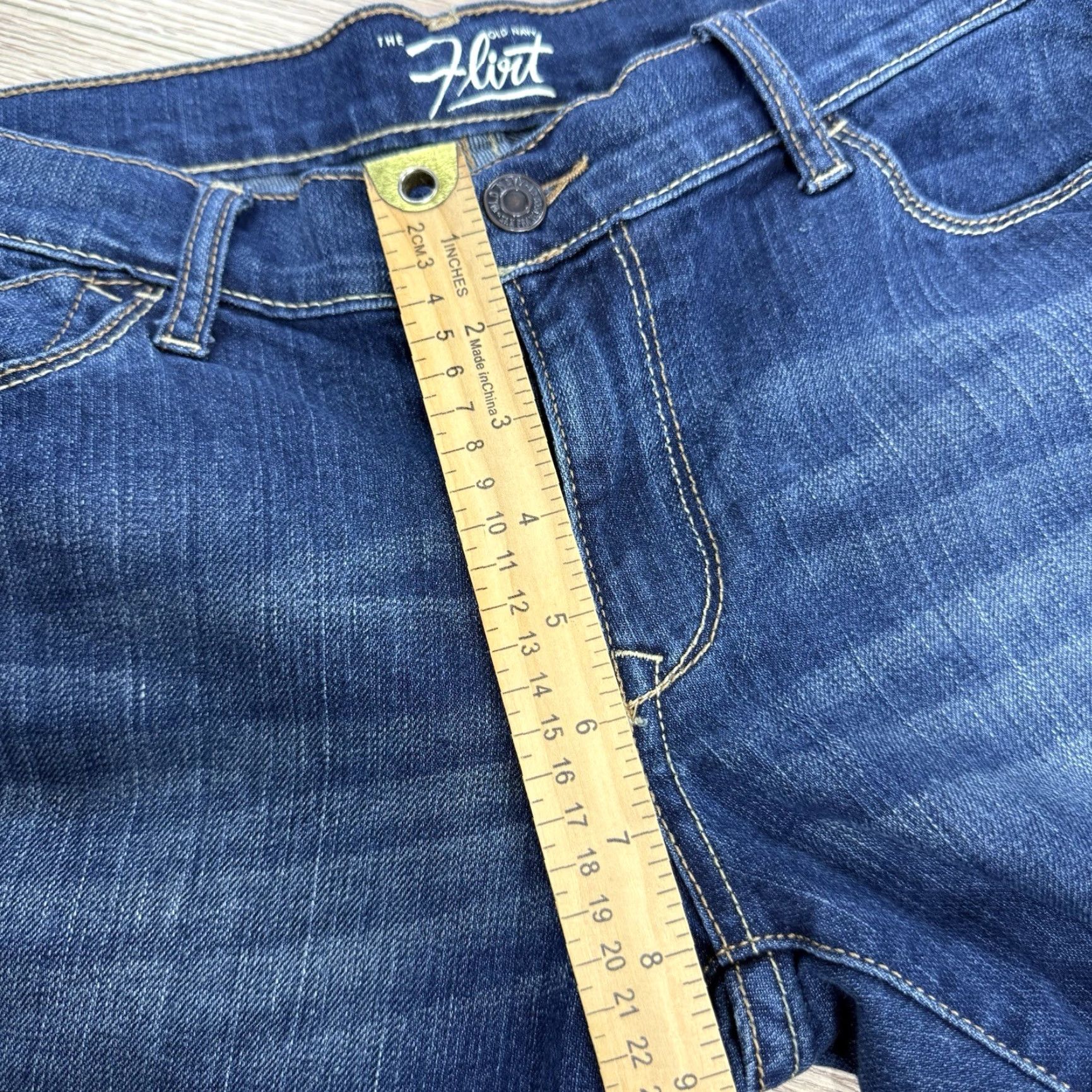 Old Navy Old Navy The Flirt Bootcut Jeans Women's Size 8 Short Size 30" / US 8 / IT 44 - 6 Thumbnail