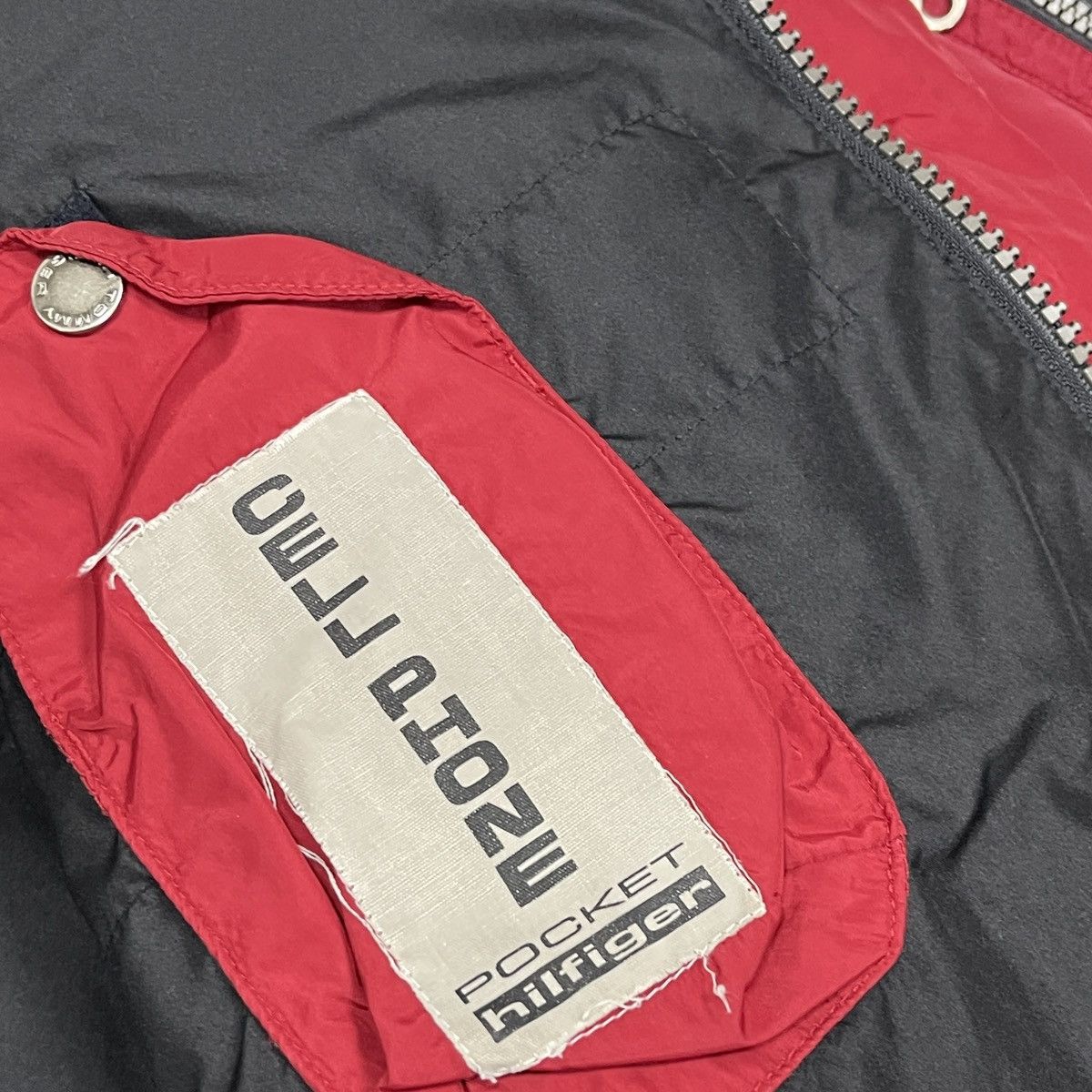 Tommy Hilfiger × Vintage Vintage Tommy Hilfiger Puffer Down Jacket Size L Size US L / EU 52-54 / 3 - 16 Thumbnail