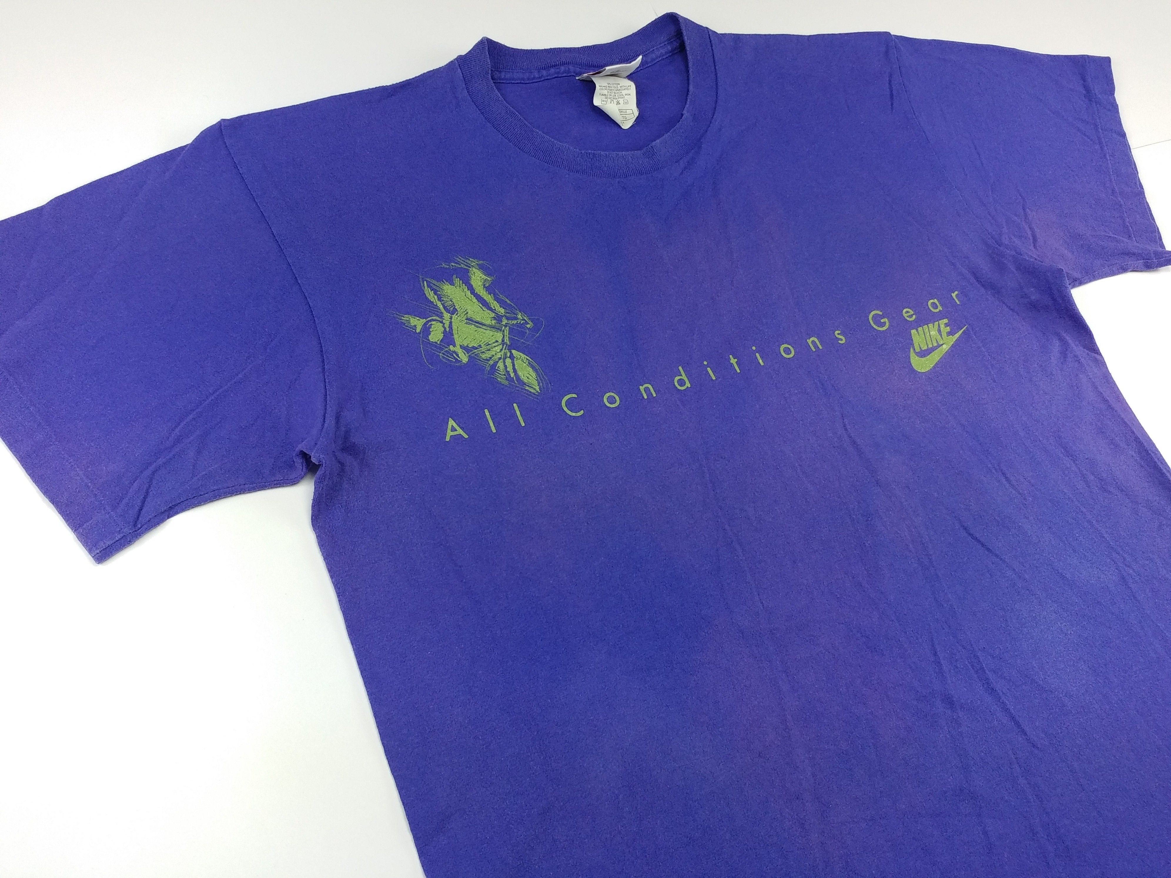 Nike NIKE t-shirt, vintage purple basketball jersey 90s hip hop L Size US L / EU 52-54 / 3 - 9 Thumbnail