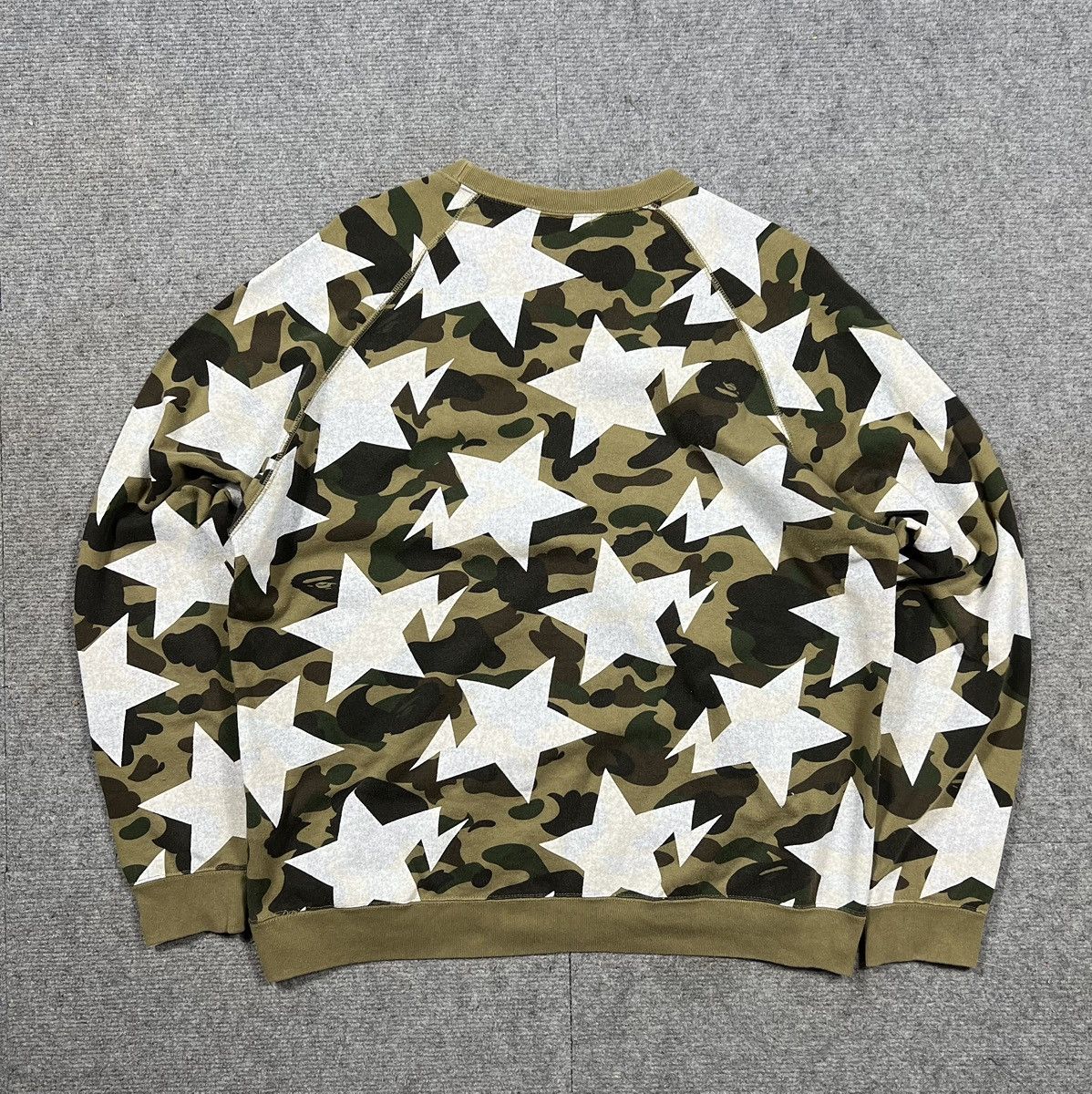 Bape × Nigo A BATHING APE STAR 1st CAMO GREEN Size US L / EU 52-54 / 3 - 2 Thumbnail