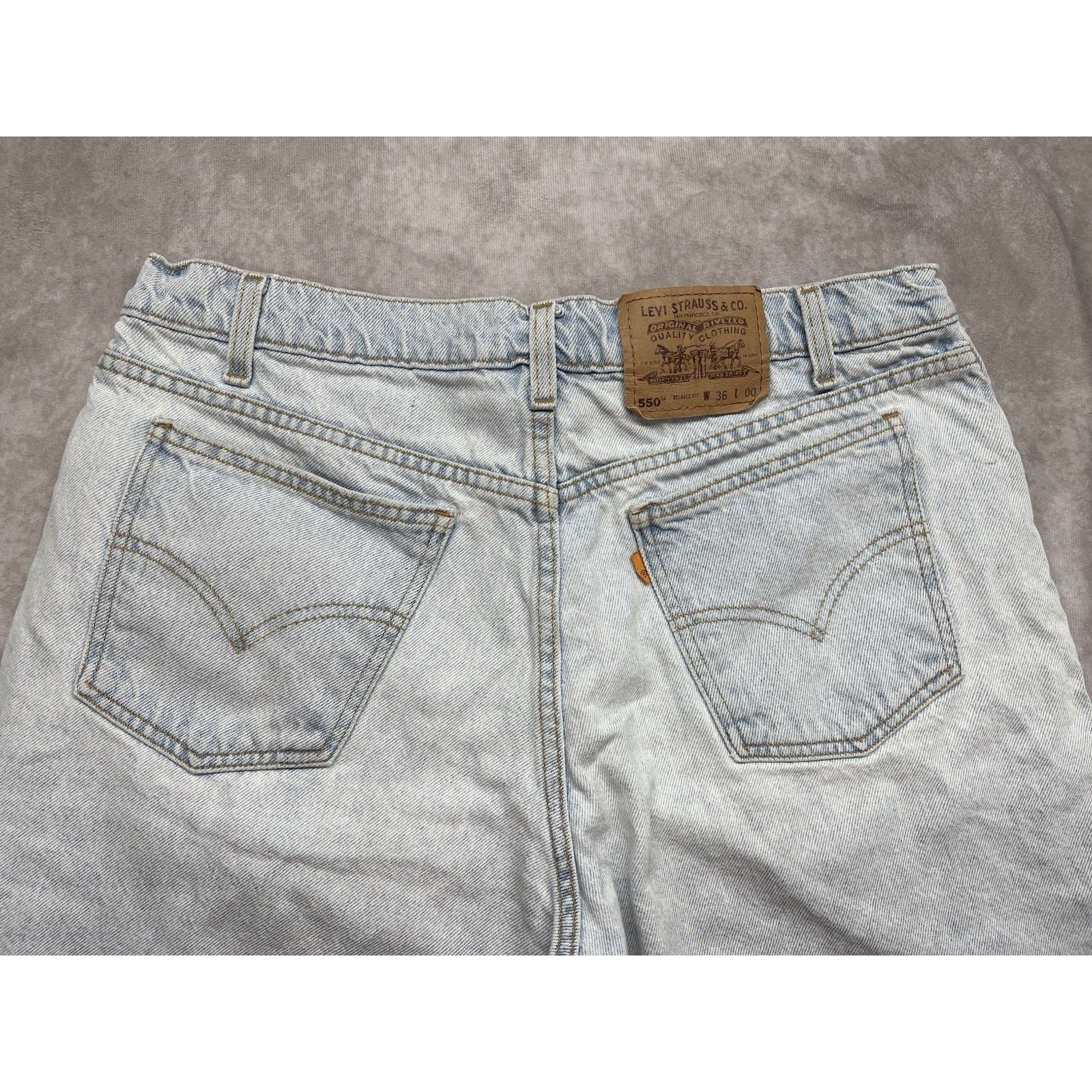 Levi's VTG 90s Levi's 550 Relaxed Fit Light Wash Orange Tab Denim S Size US 36 / EU 52 - 2 Thumbnail