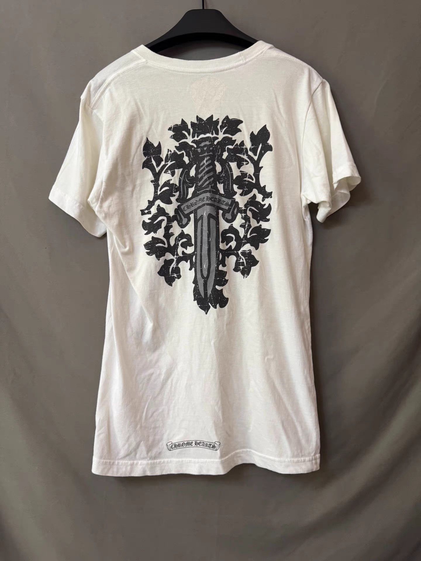 Chrome Hearts Chrome Hearts White Vine Sword Tee Size S / US 4 / IT 40 - 1 Thumbnail