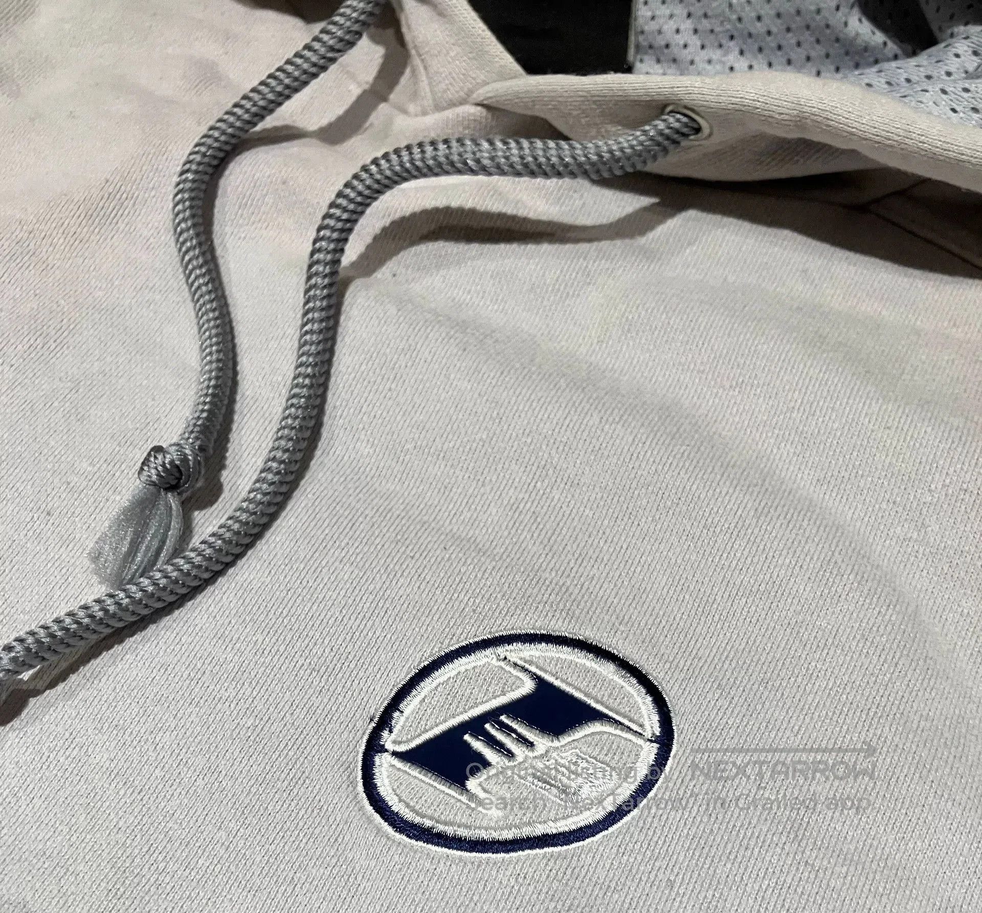 Reebok Reebok Vintage Iverson Hoodie. Size US M / EU 48-50 / 2 - 1 Thumbnail