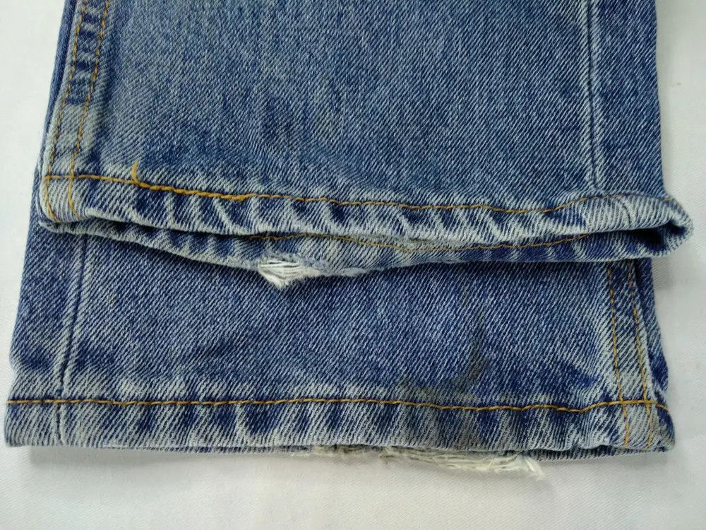 Levi's Vintage Levi's 505 Blue Wash Denim 31x33 -JN732 Size US 31 - 13 Thumbnail