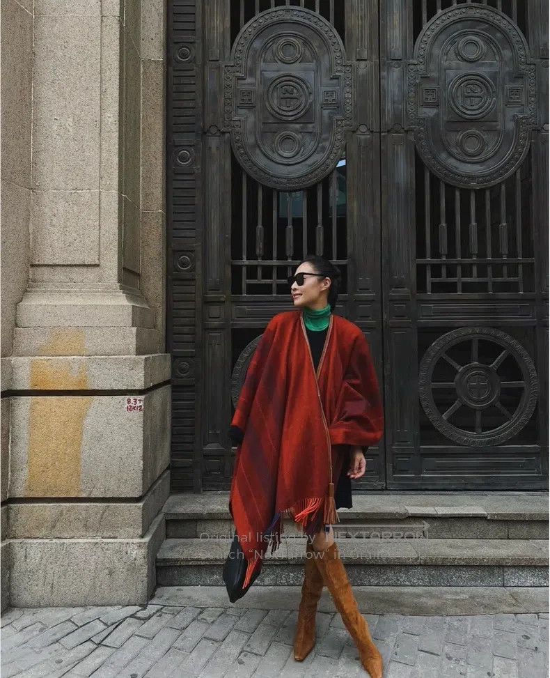 Hermes Hermes Horse riding cloak, red checkered, one size fits al Size ONE SIZE - 6 Thumbnail